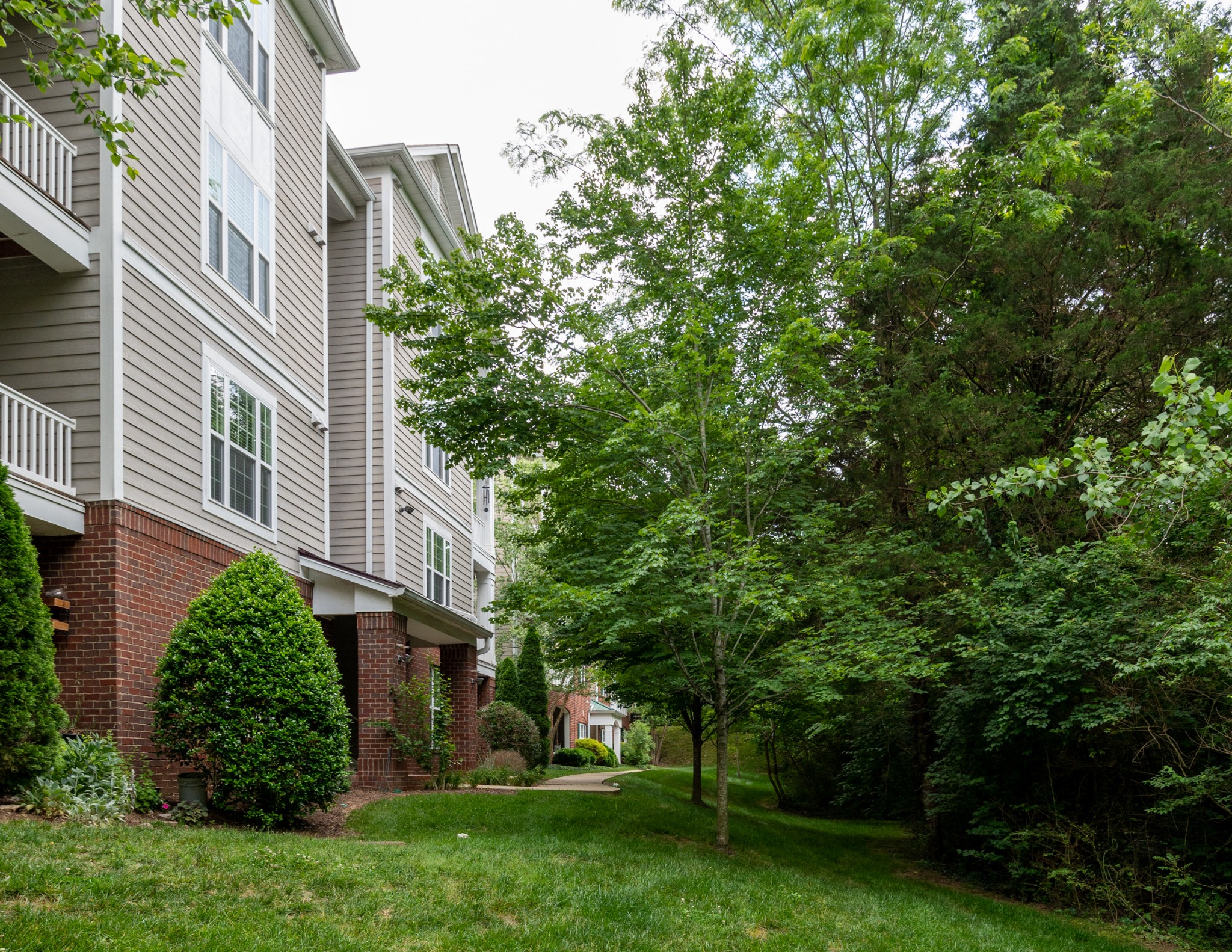 4847 Bevendean Dr Unit: 14