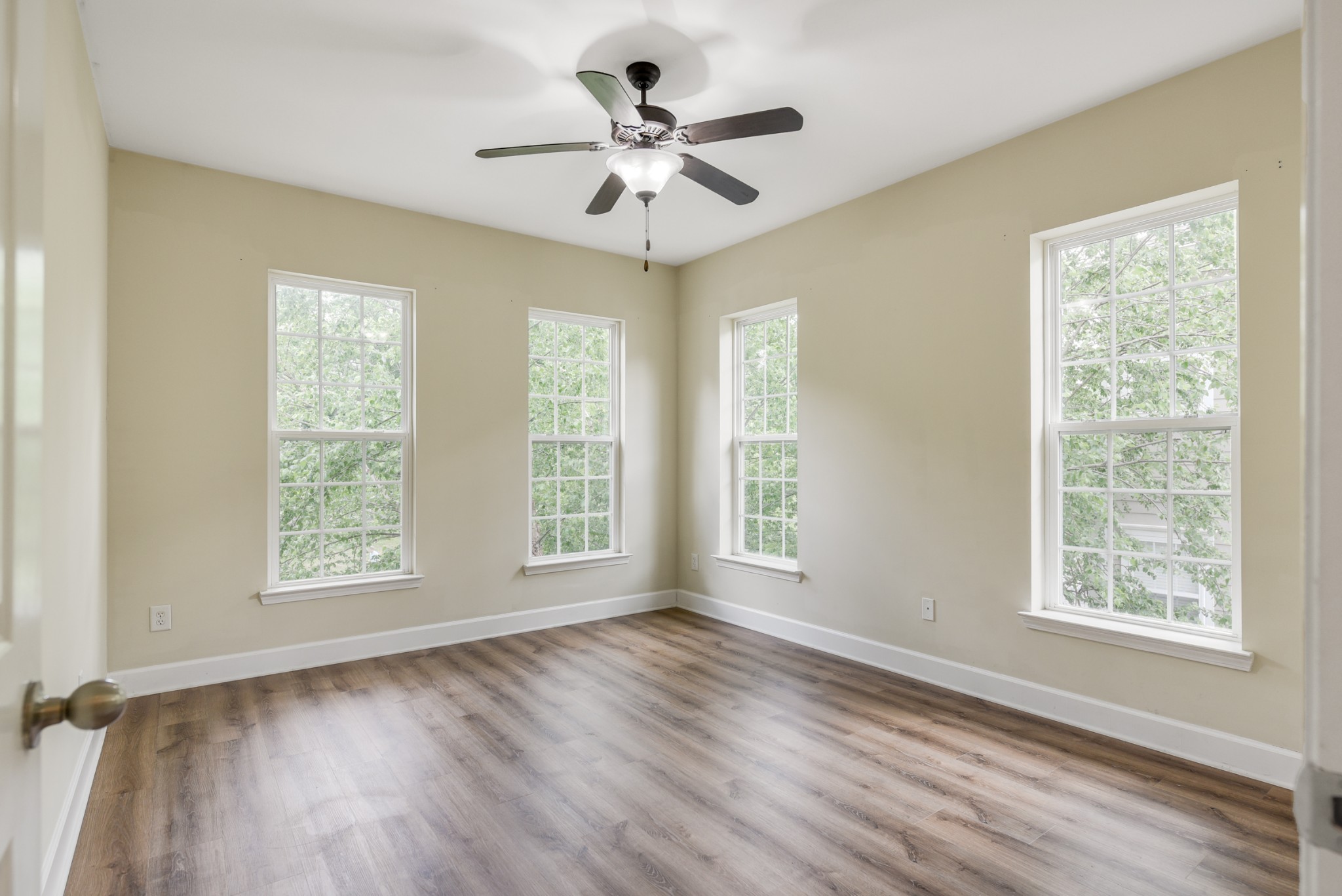 4847 Bevendean Dr Unit: 14