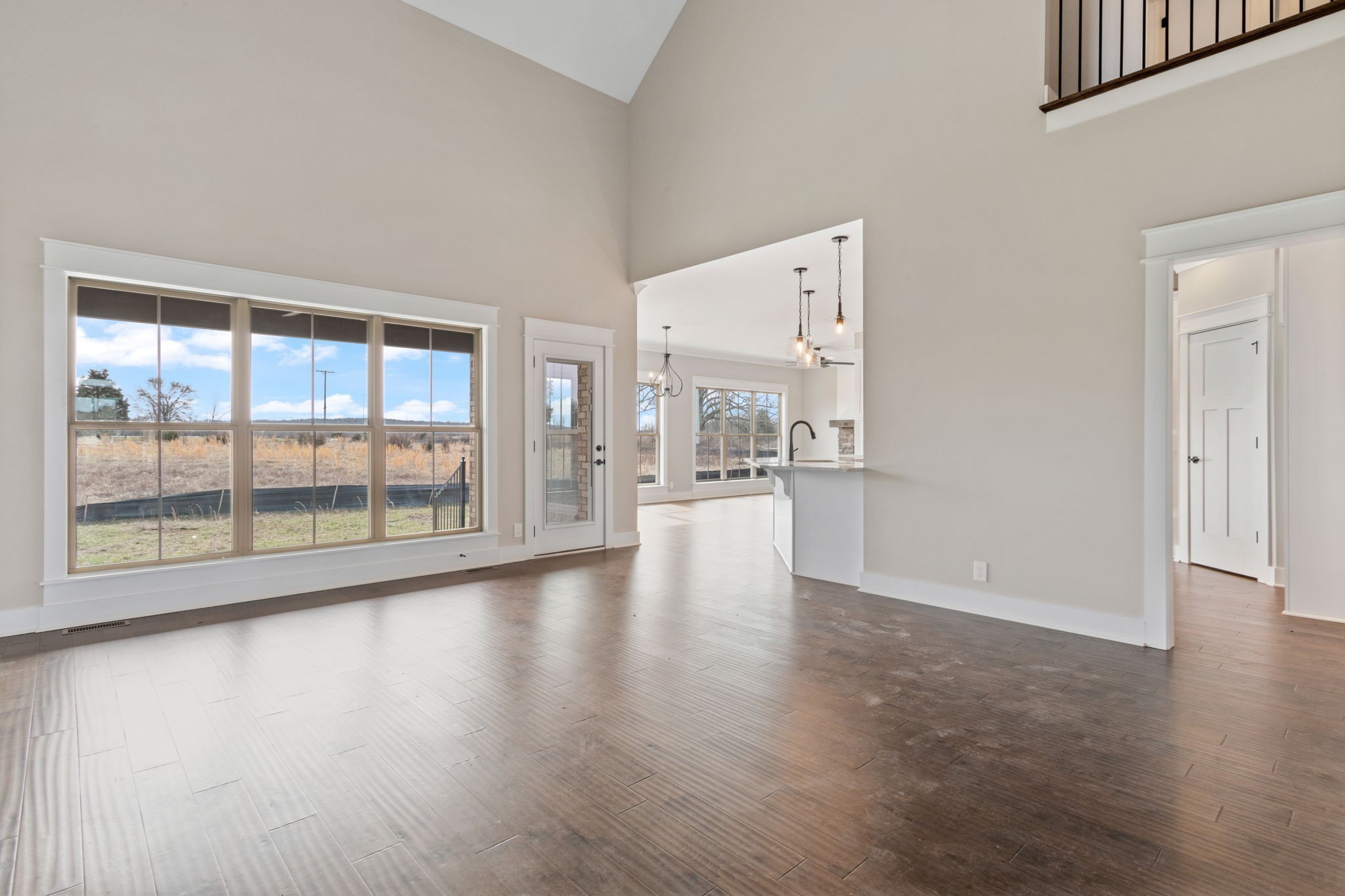 2729 Carousel Dr