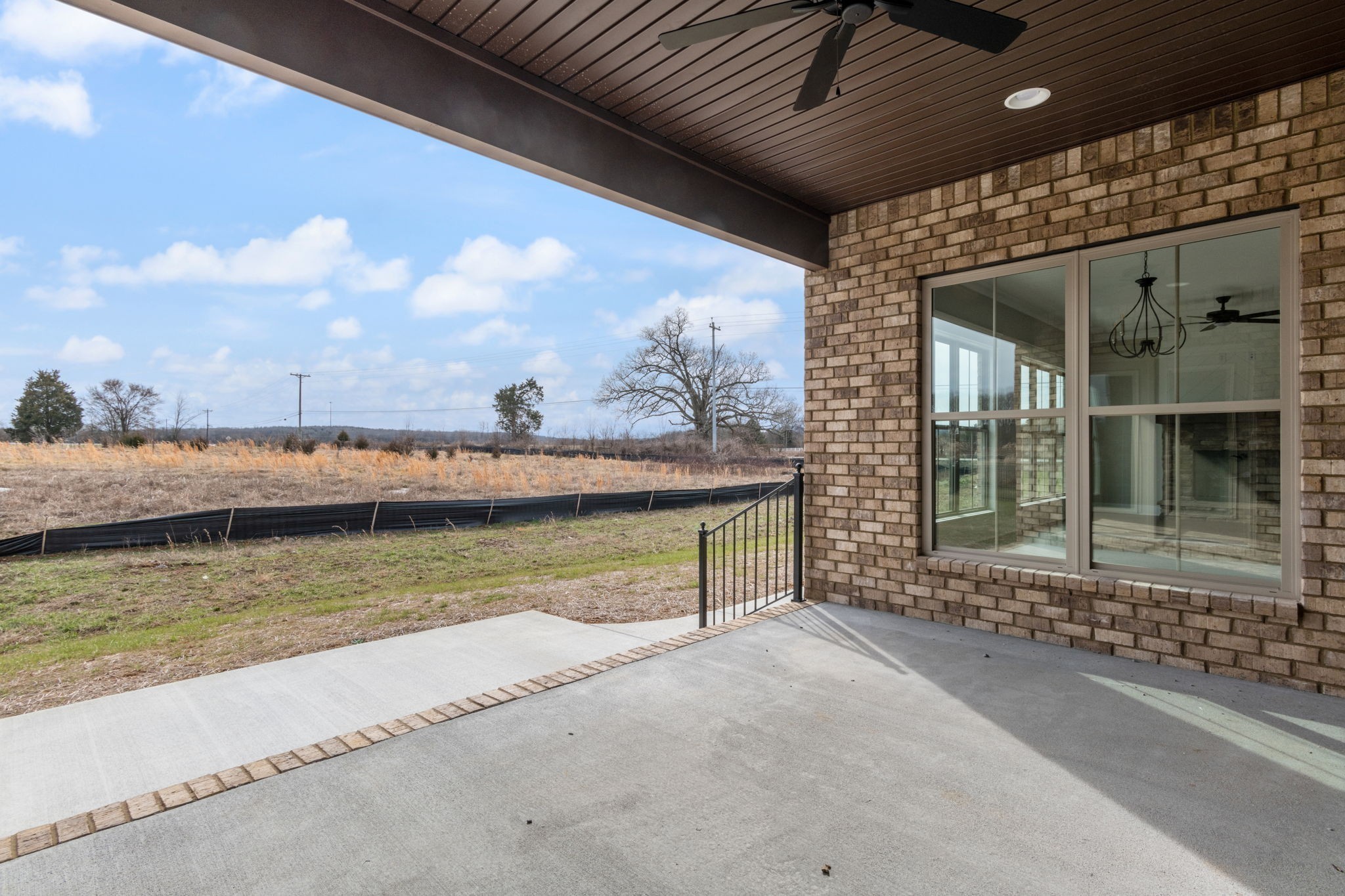 2729 Carousel Dr