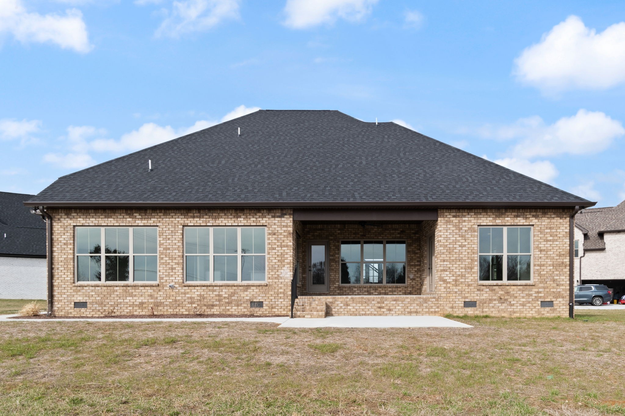 2729 Carousel Dr