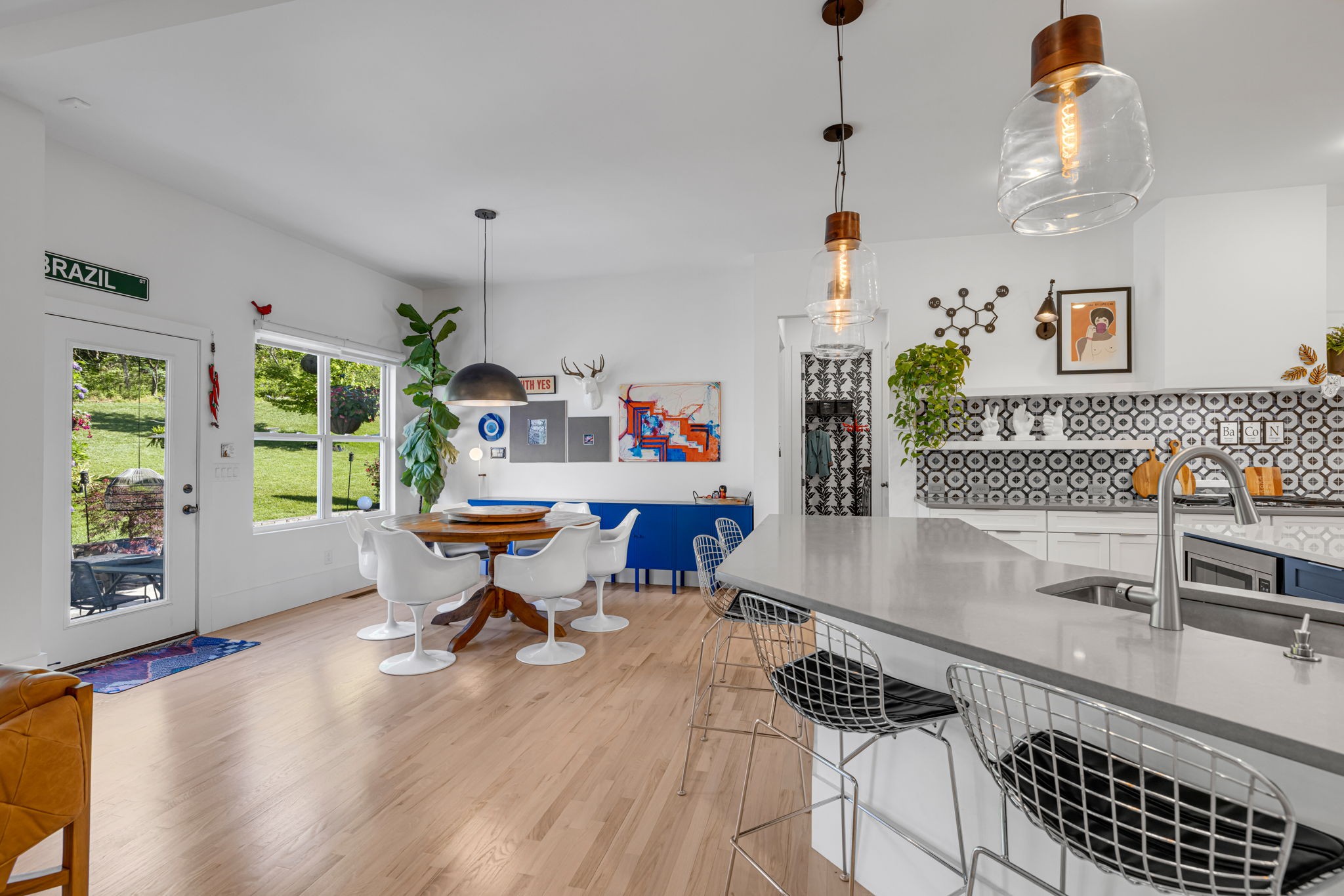 2420 Los Olivos Ct