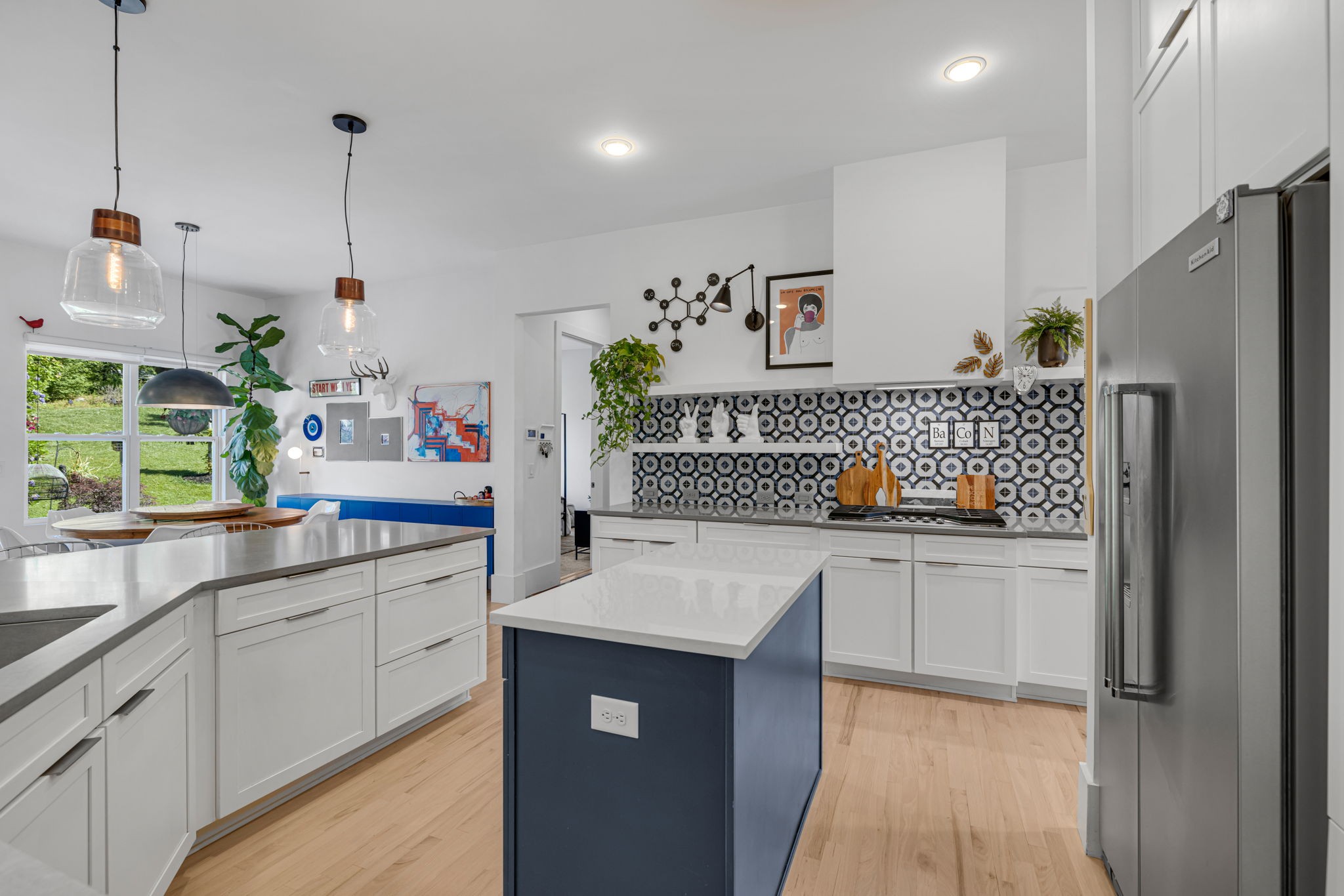 2420 Los Olivos Ct