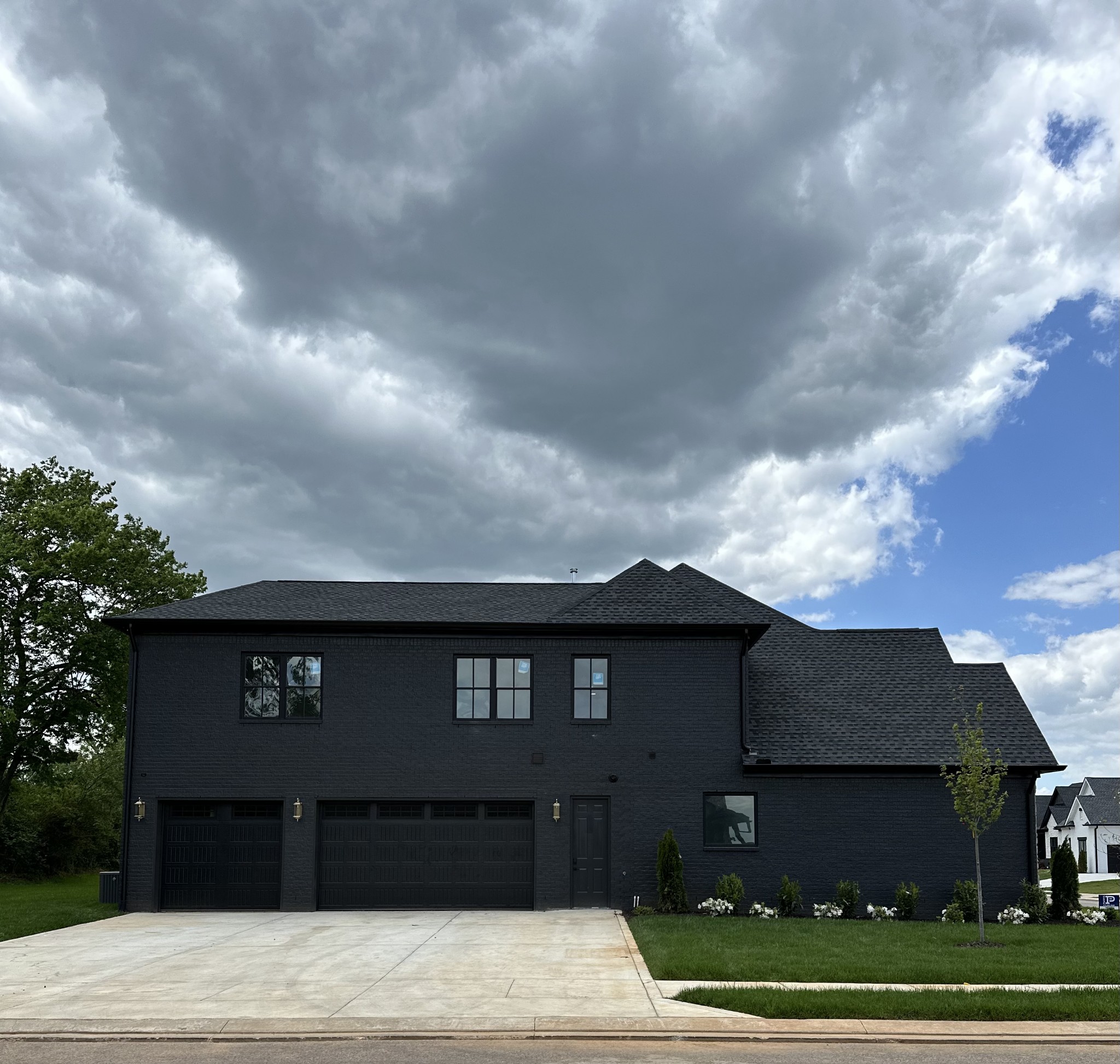 5705 Eaglemont Dr
