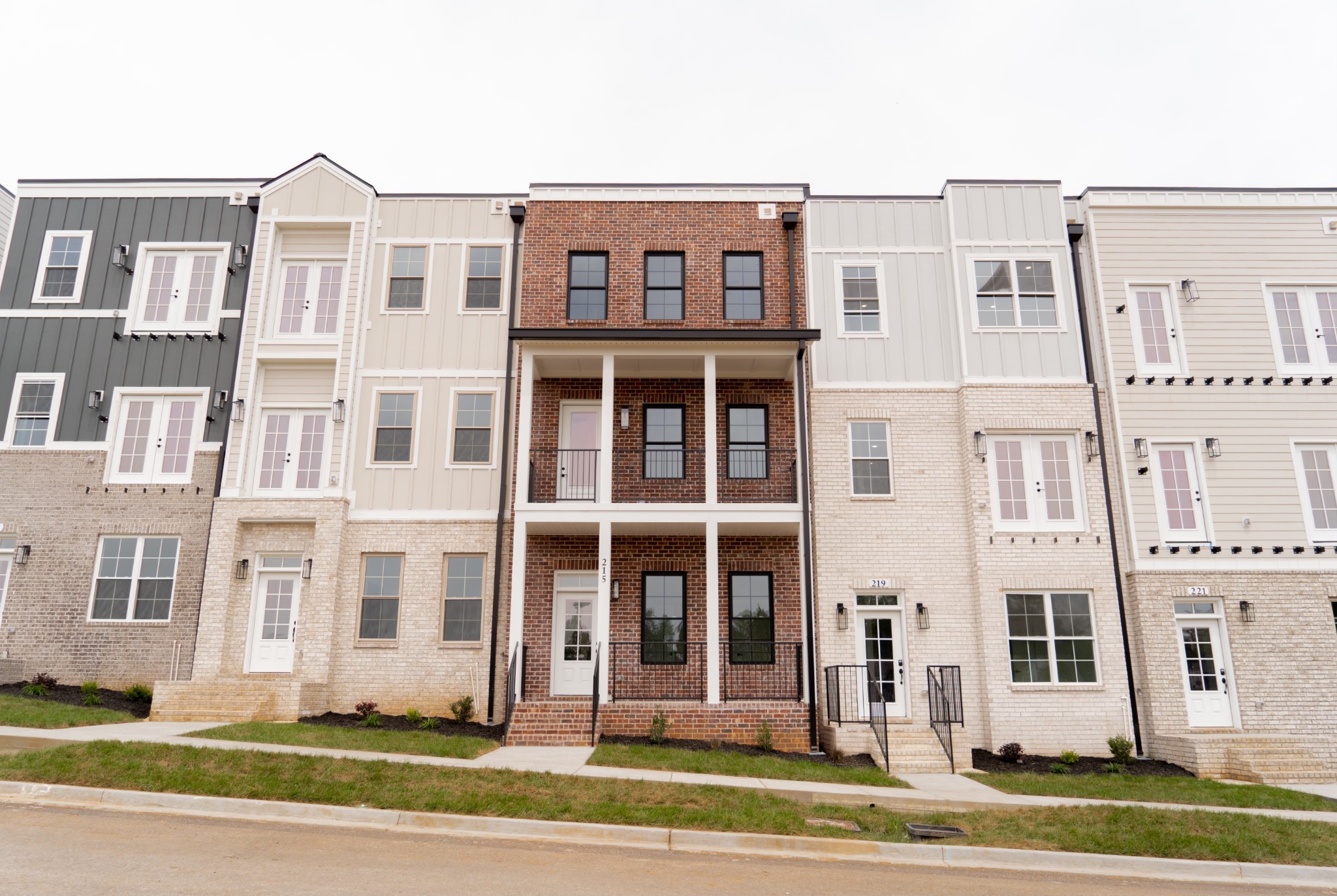 215 Charleston Ave Unit: 150