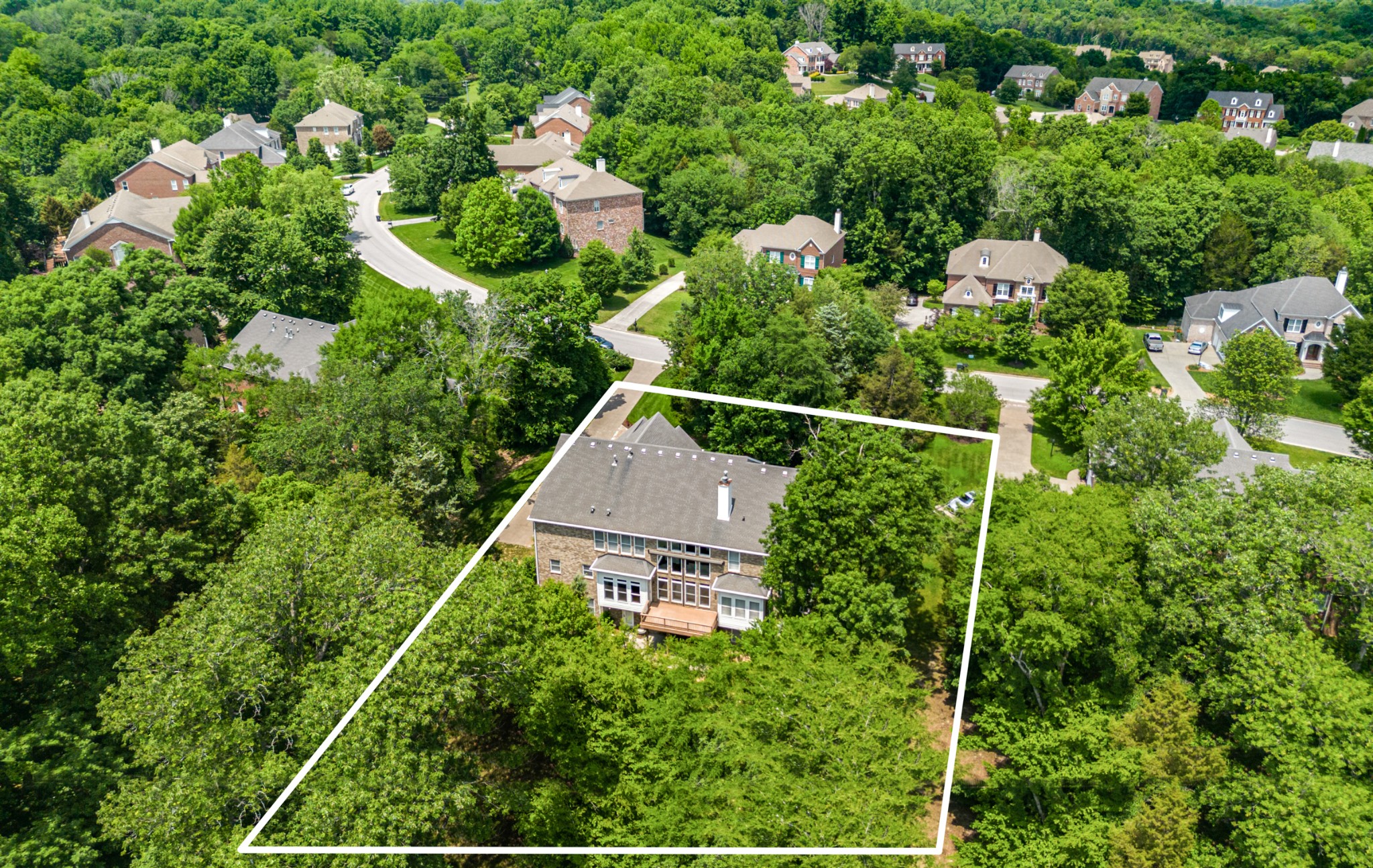 6884 Walnut Hills Dr
