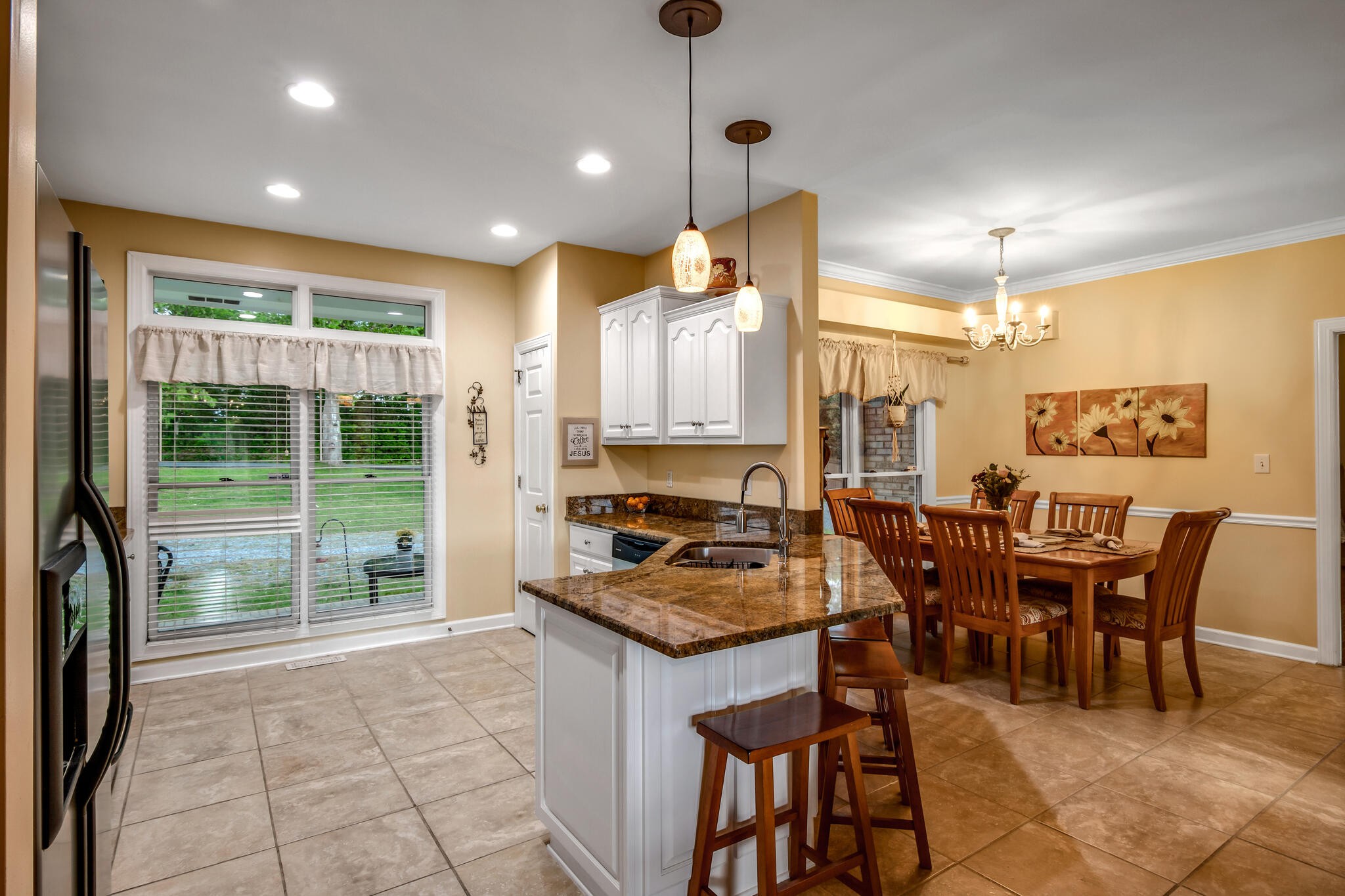 1004 Randy Rd
