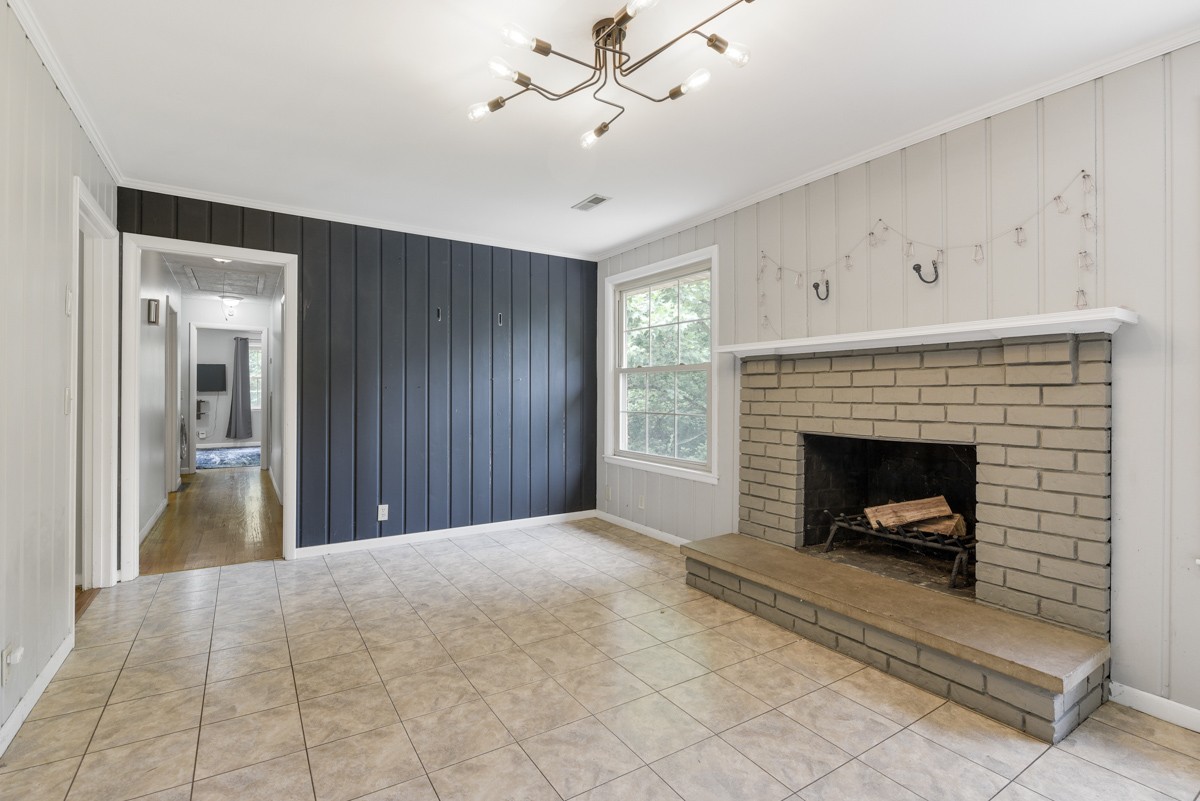 621 Vanoke Dr