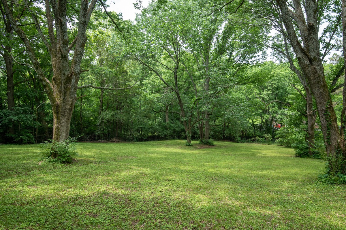 621 Vanoke Dr