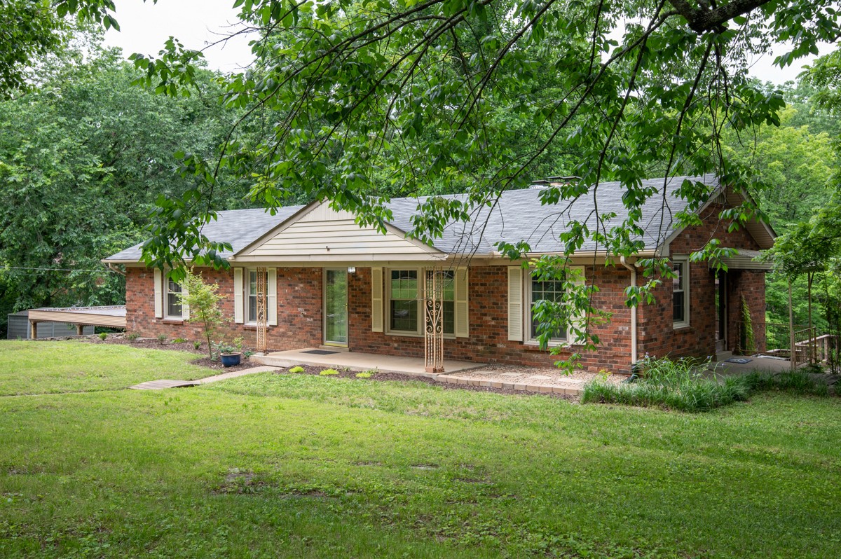 621 Vanoke Dr