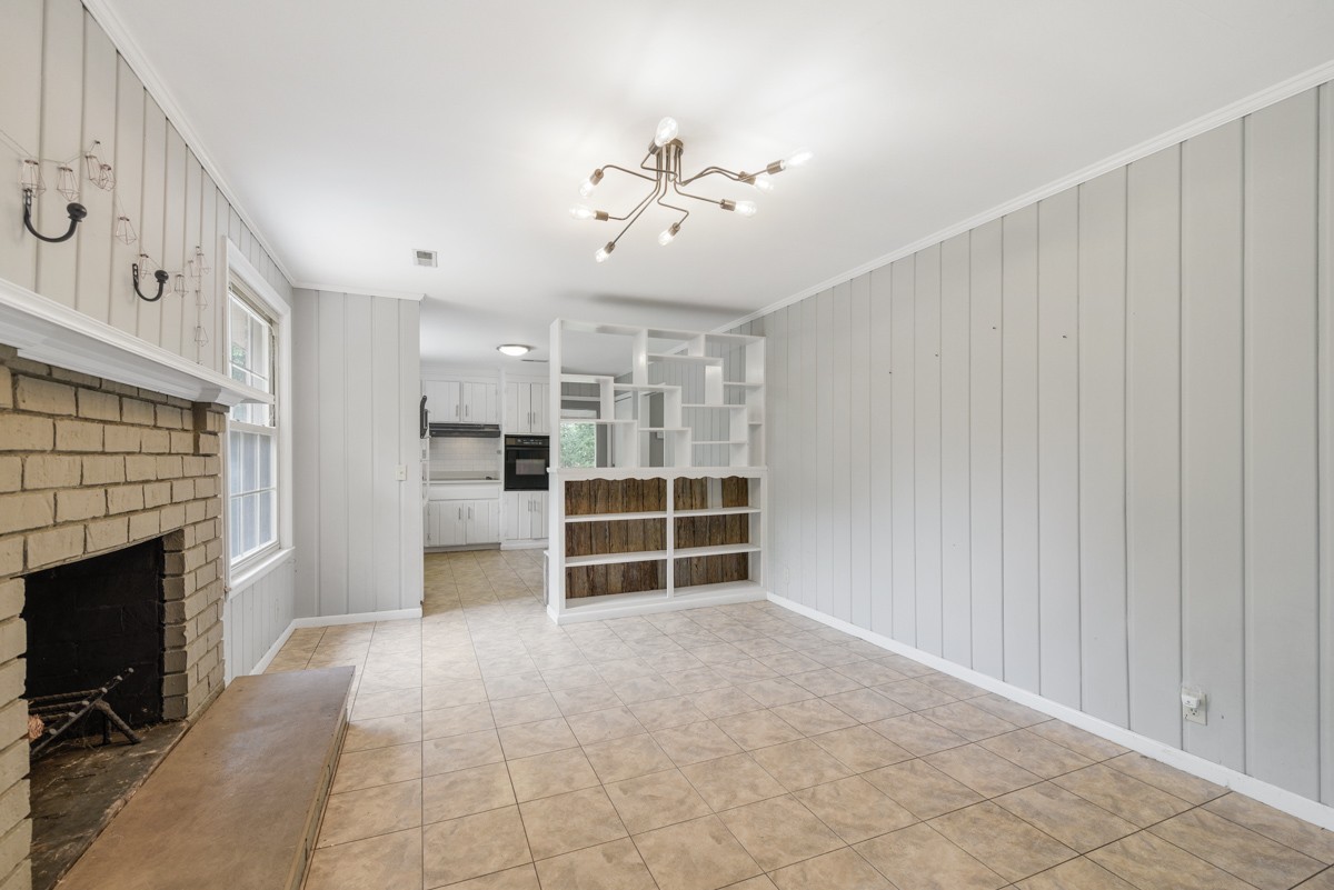 621 Vanoke Dr
