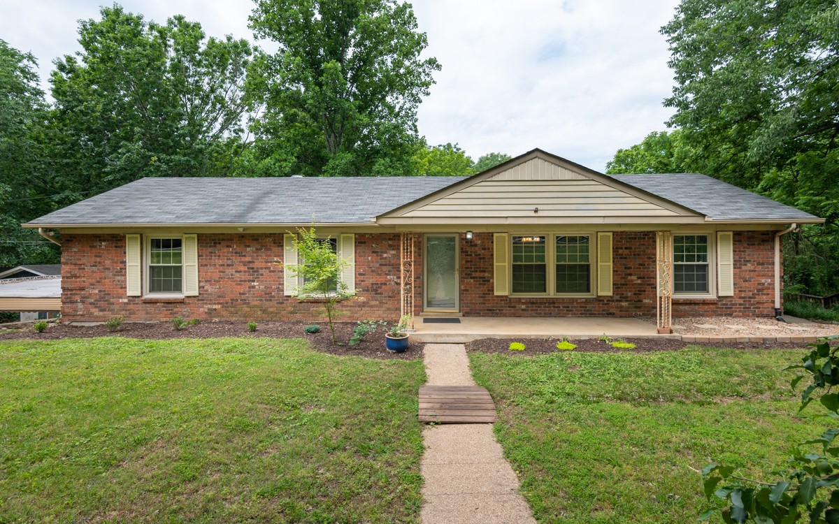 621 Vanoke Dr