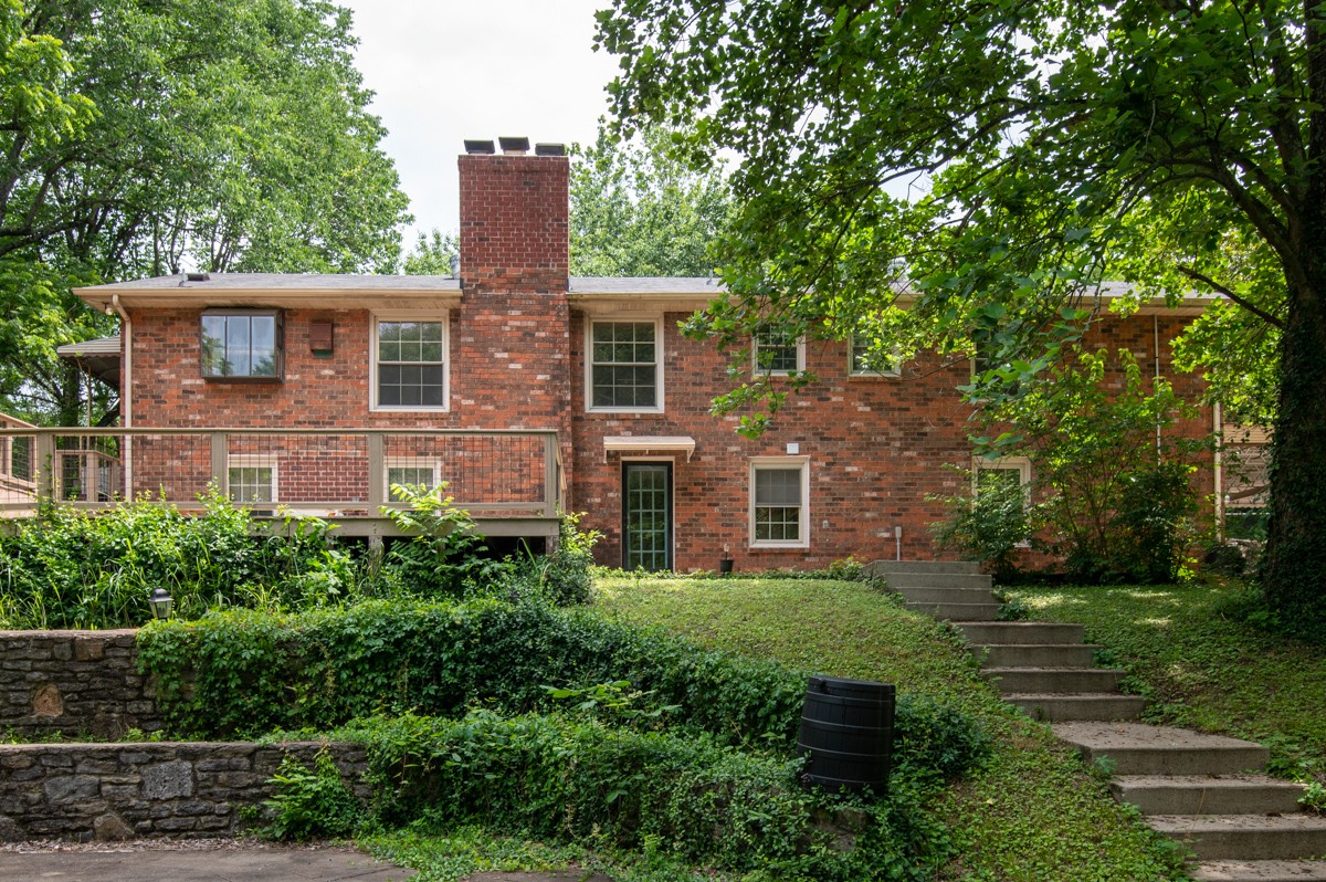 621 Vanoke Dr