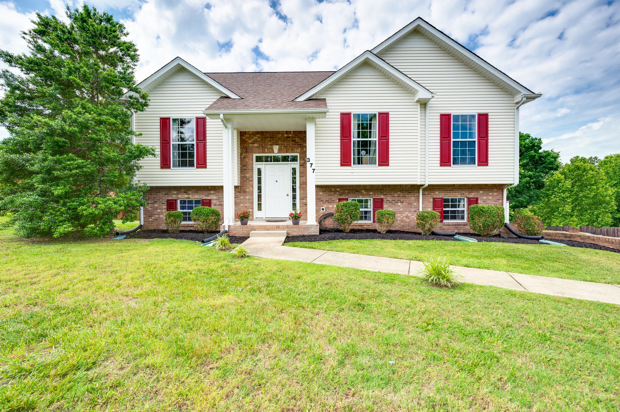 377 Janet Dr