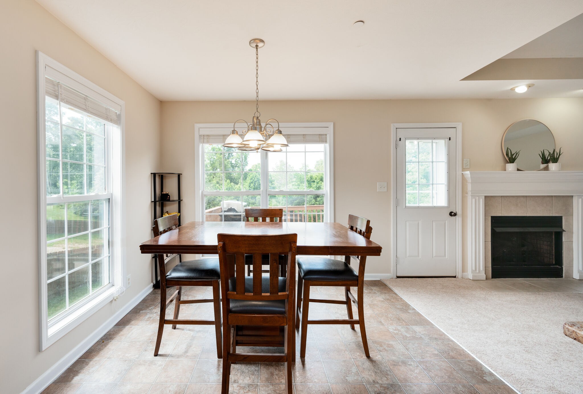 377 Janet Dr