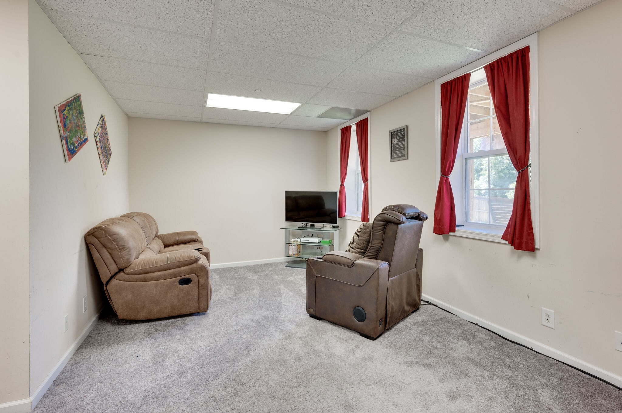 377 Janet Dr