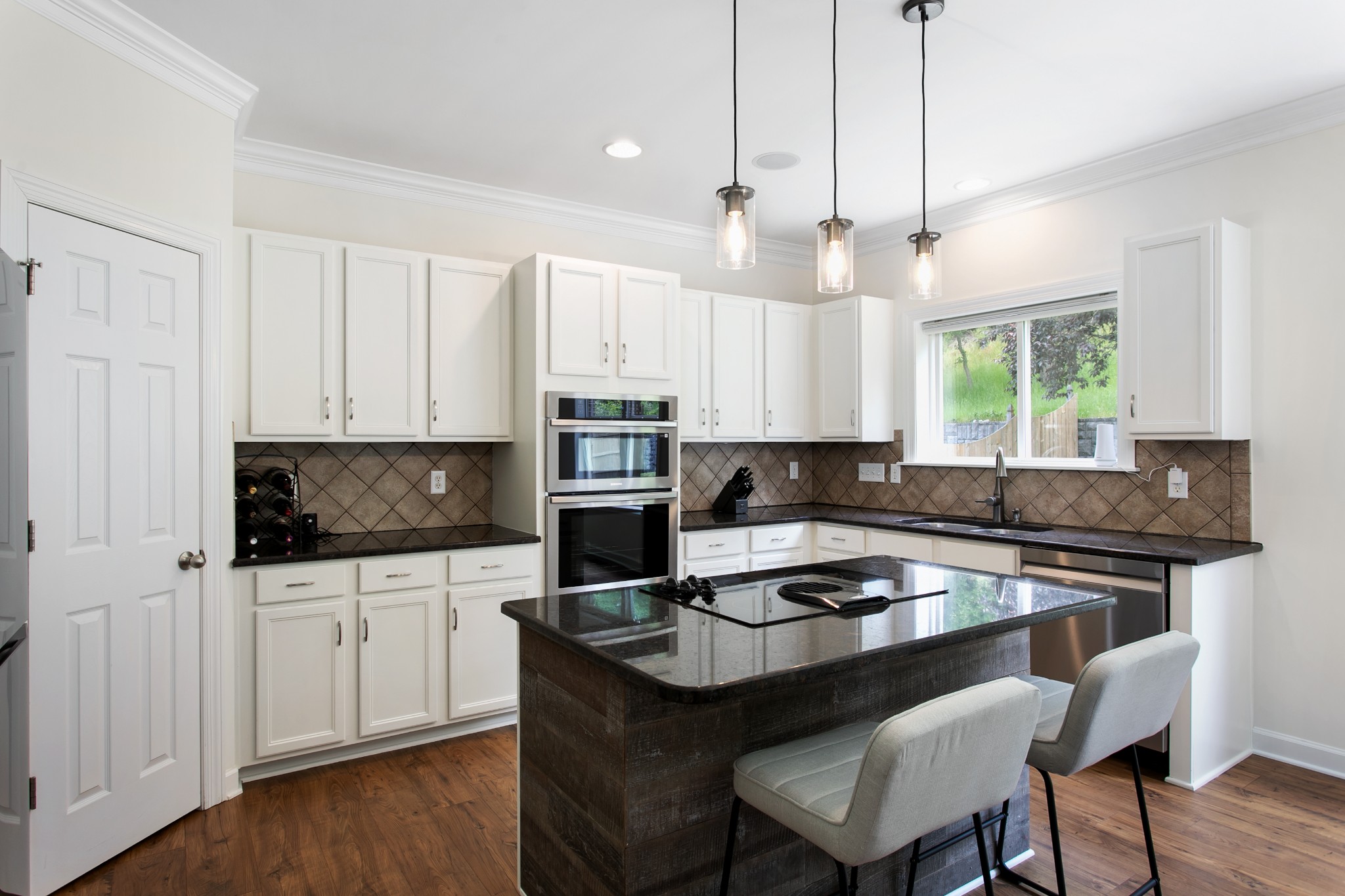 1416 Chantilly Ln