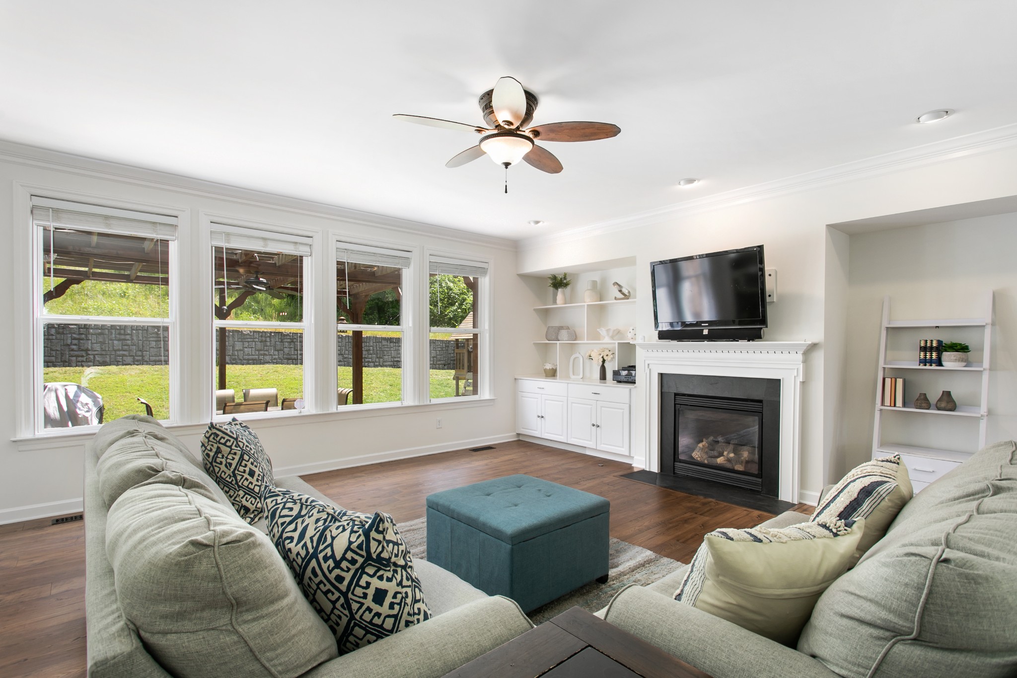 1416 Chantilly Ln