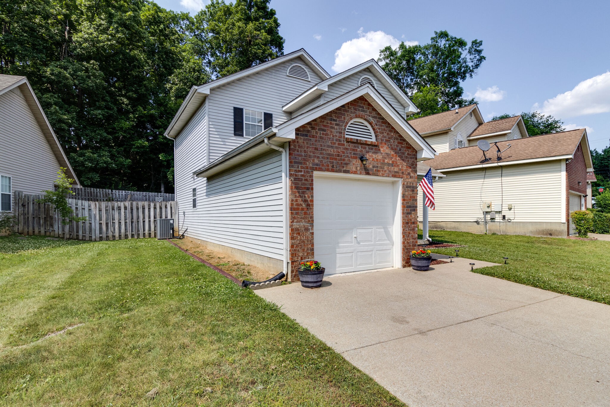 5908 Colchester Dr