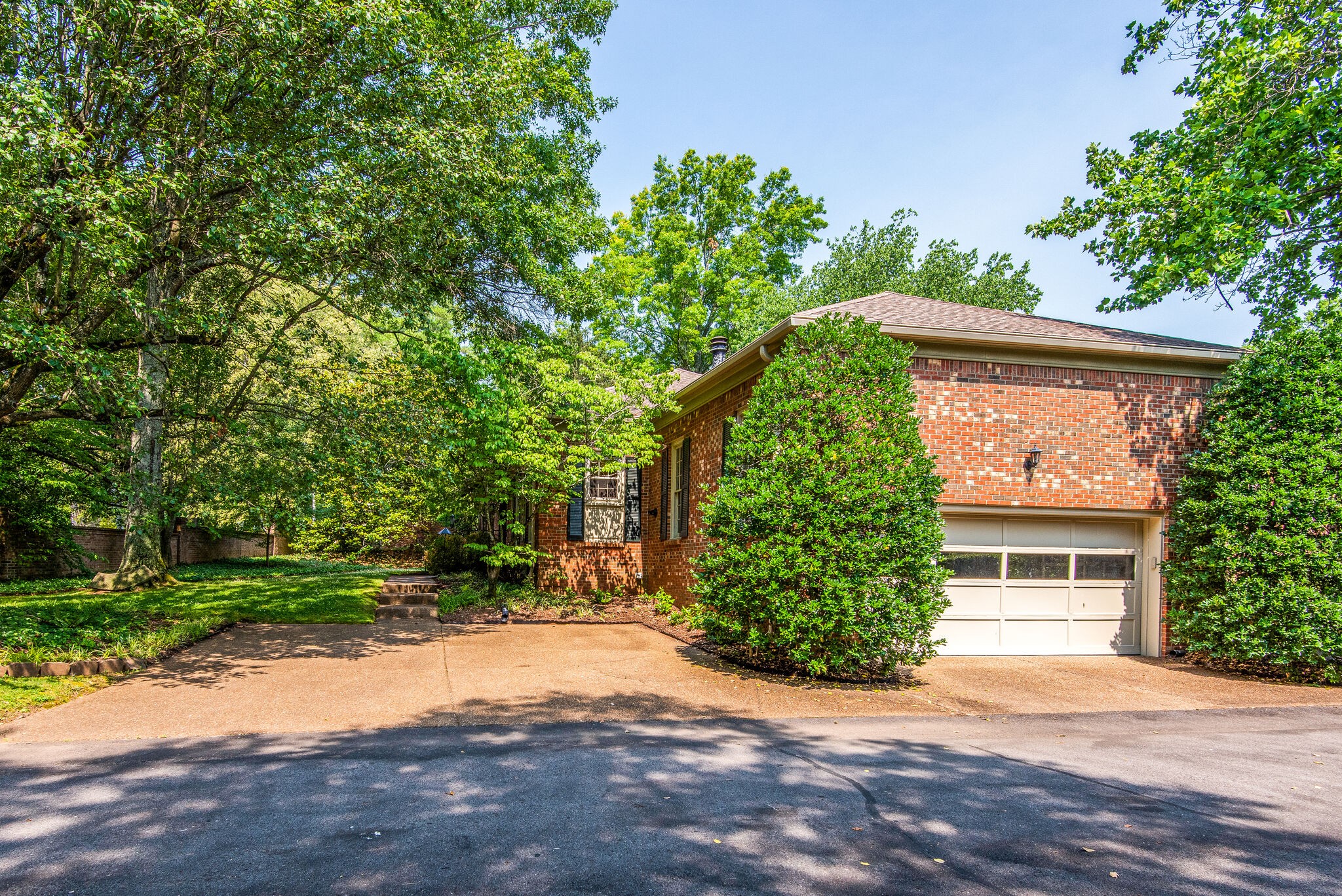 3718 Hobbs Rd