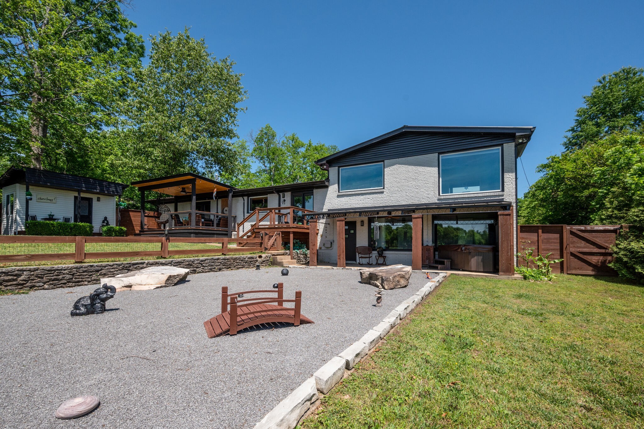 846 Florence Cir