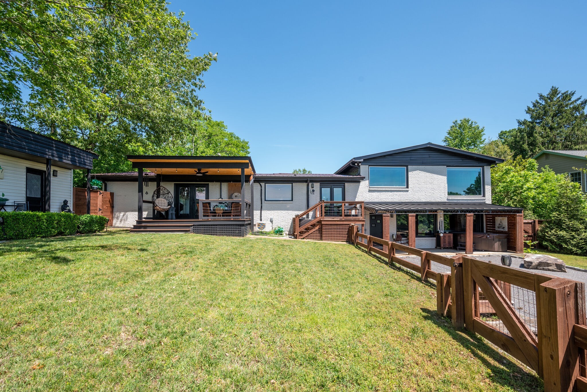 846 Florence Cir