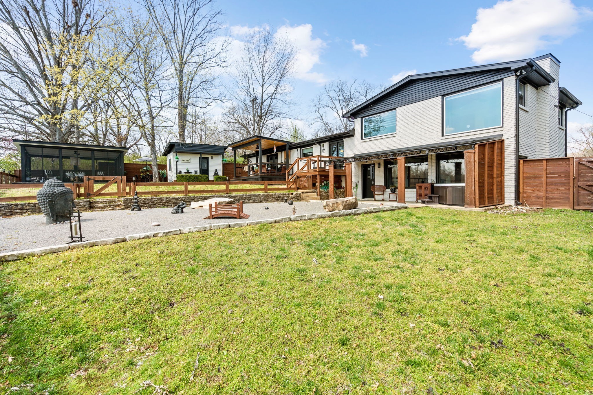 846 Florence Cir