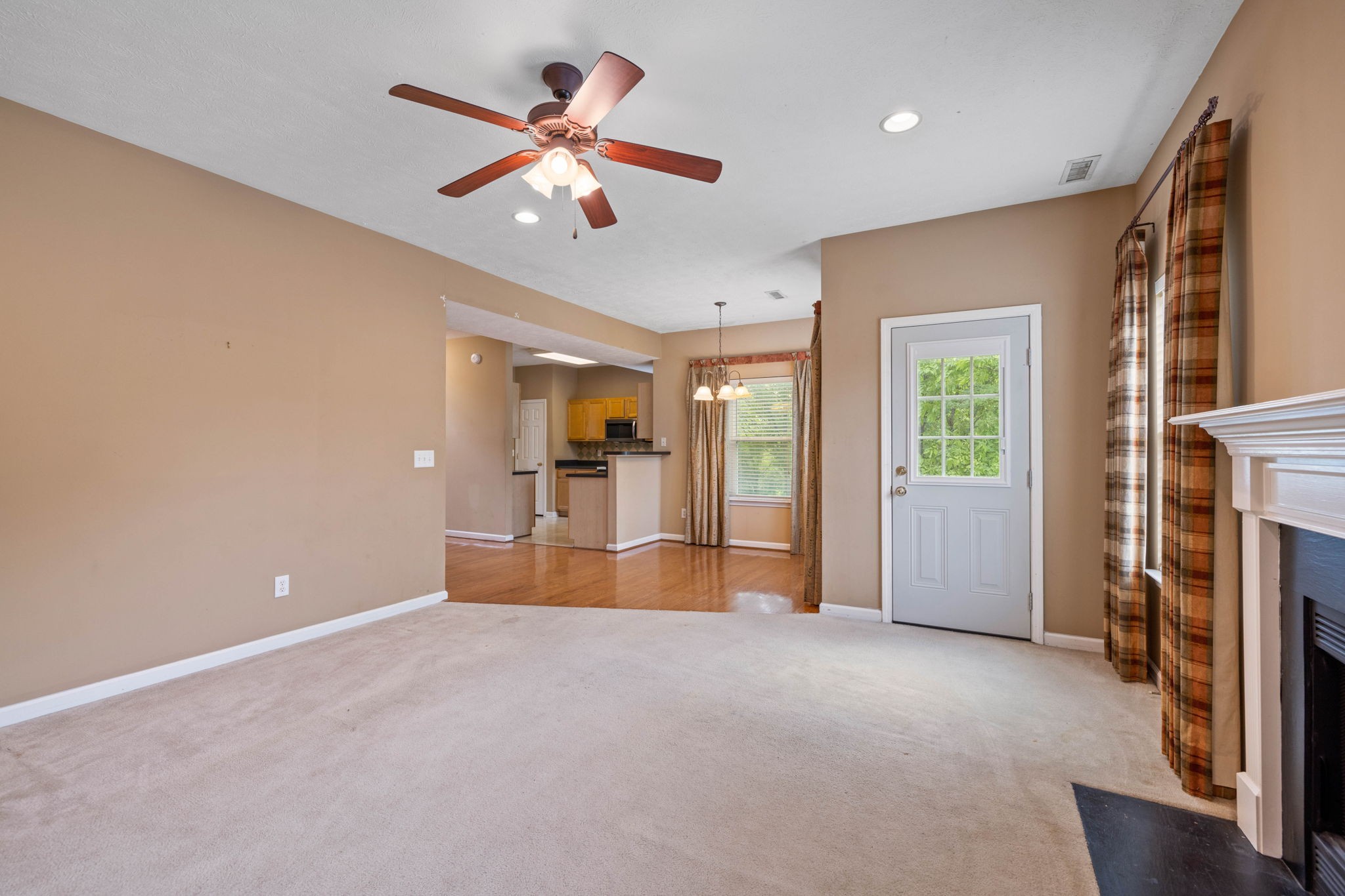 7015 Legacy Dr