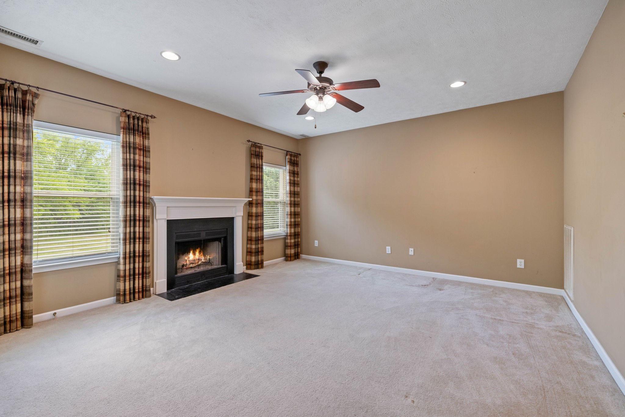7015 Legacy Dr