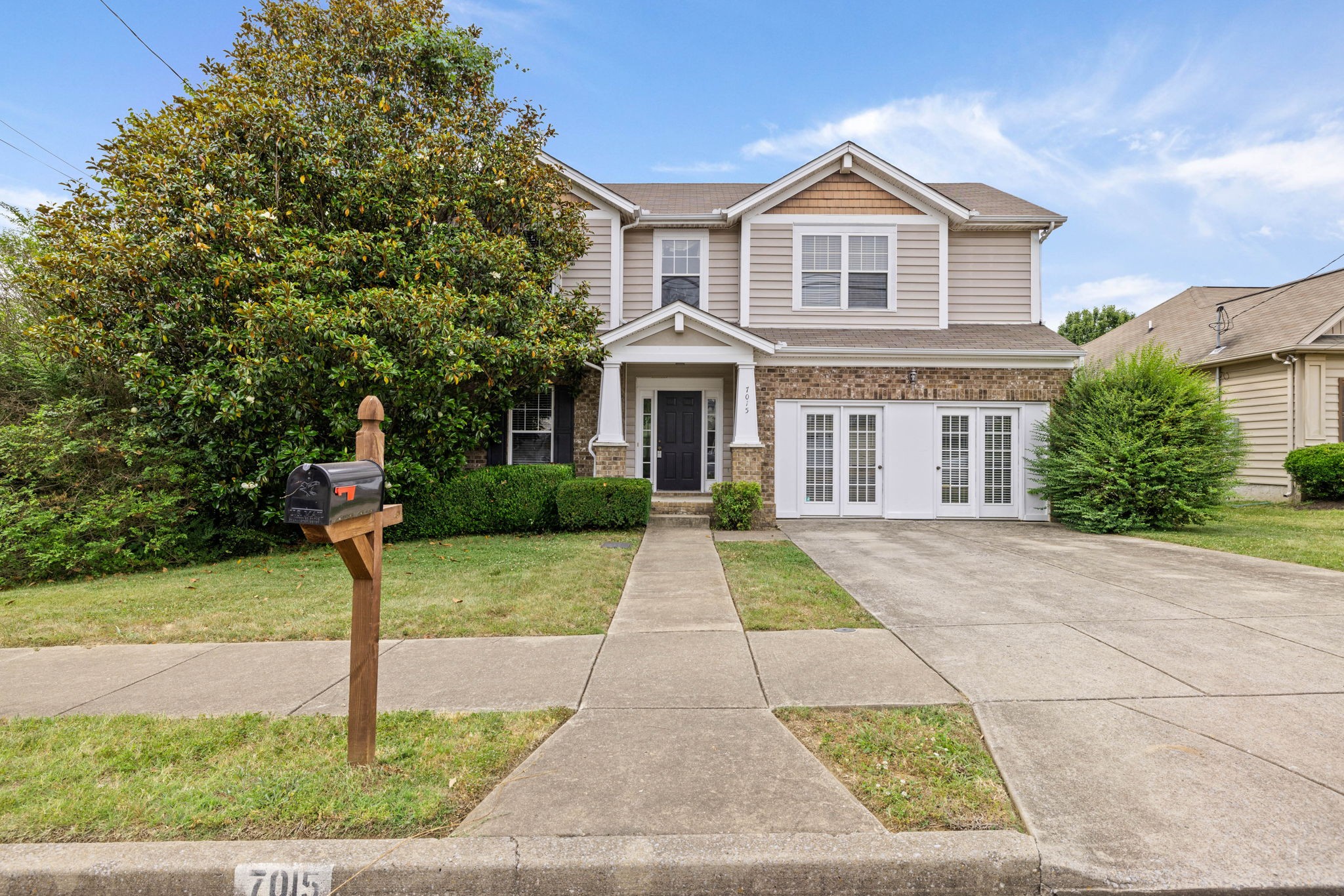 7015 Legacy Dr