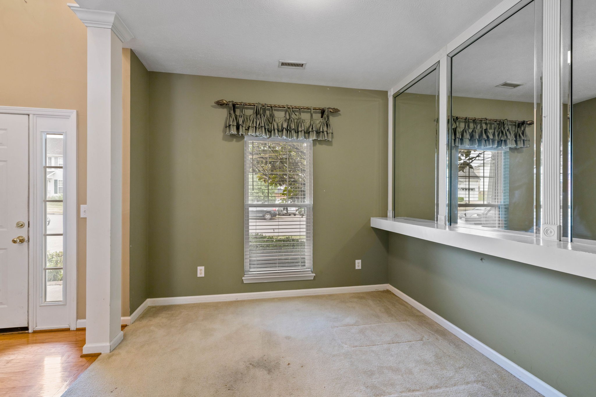 7015 Legacy Dr