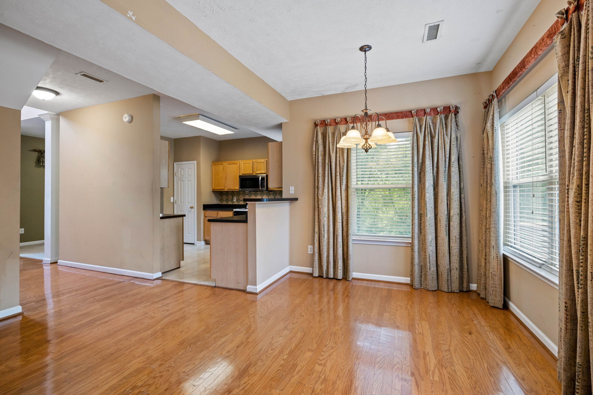 7015 Legacy Dr