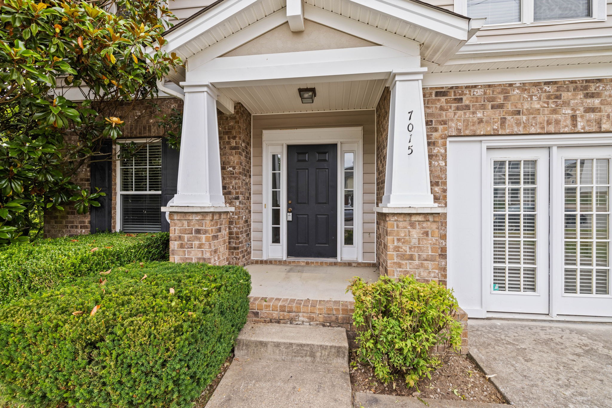 7015 Legacy Dr
