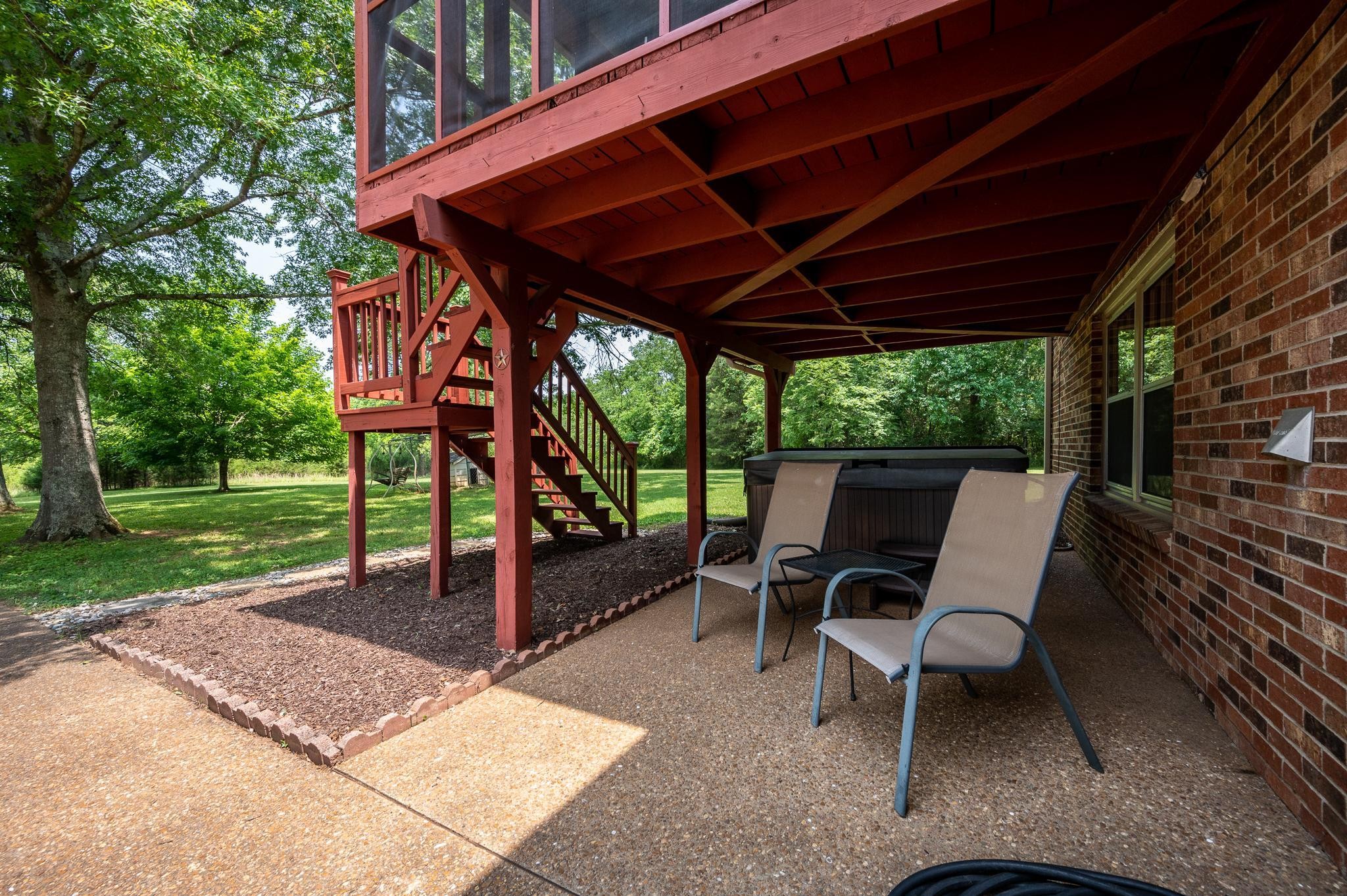 2009 Lakeview Court