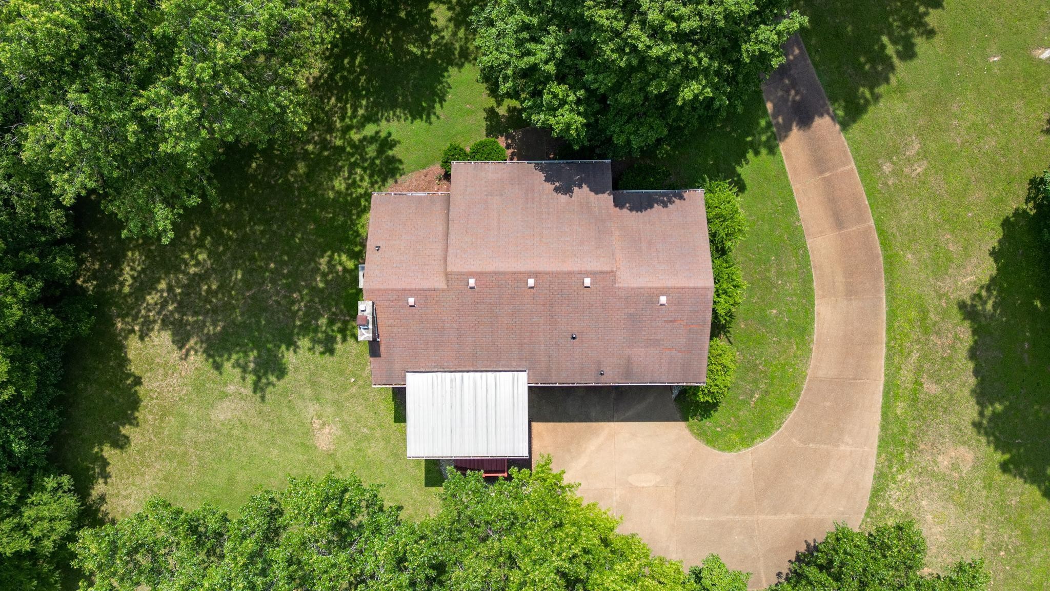 2009 Lakeview Court