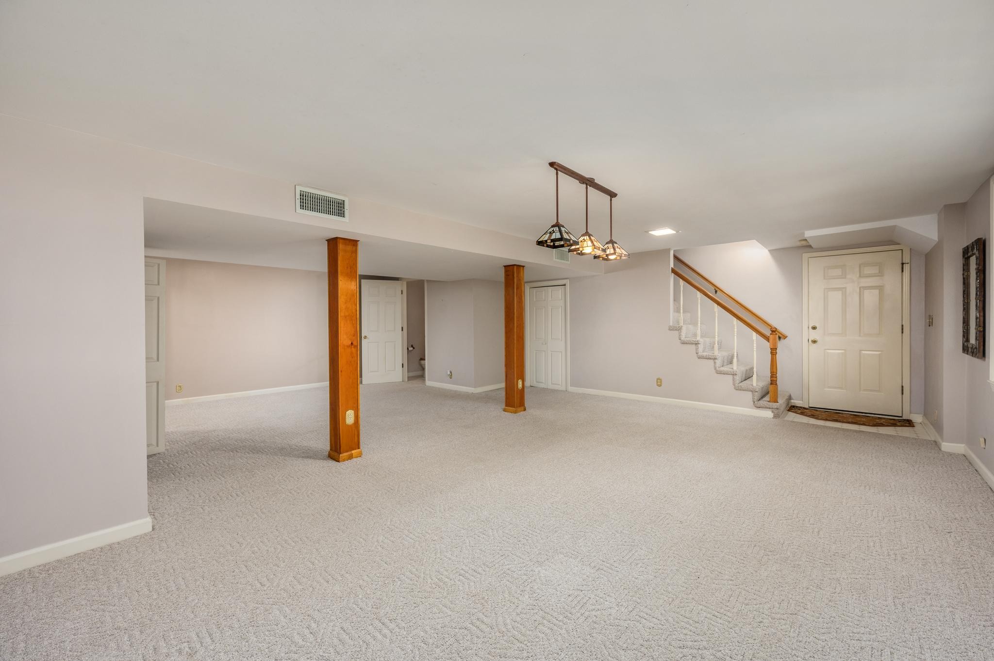 2009 Lakeview Court
