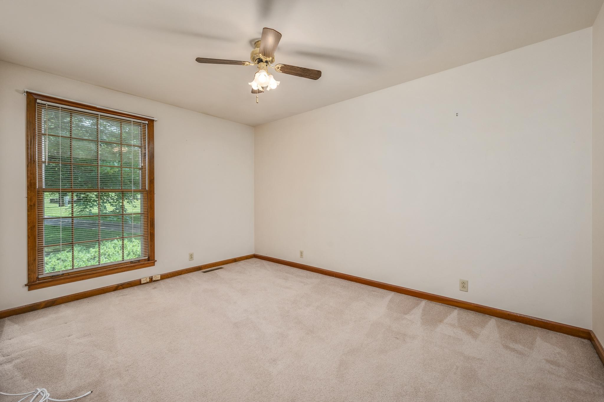 2009 Lakeview Court