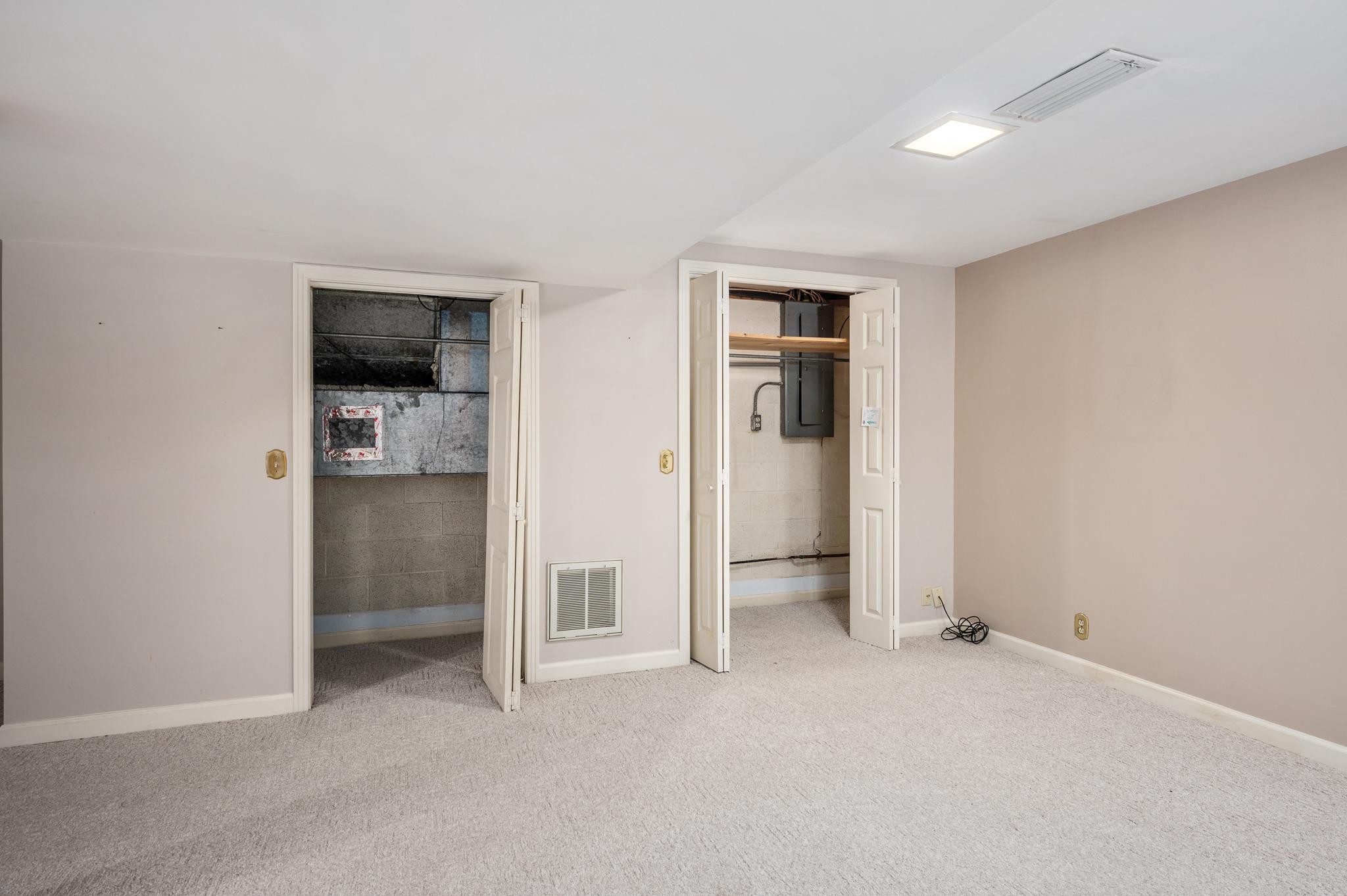 2009 Lakeview Court