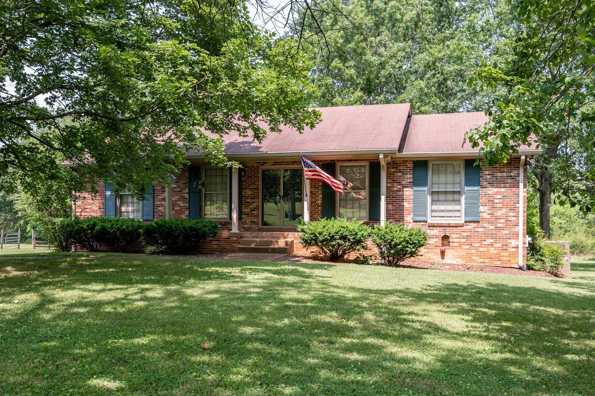 2009 Lakeview Court