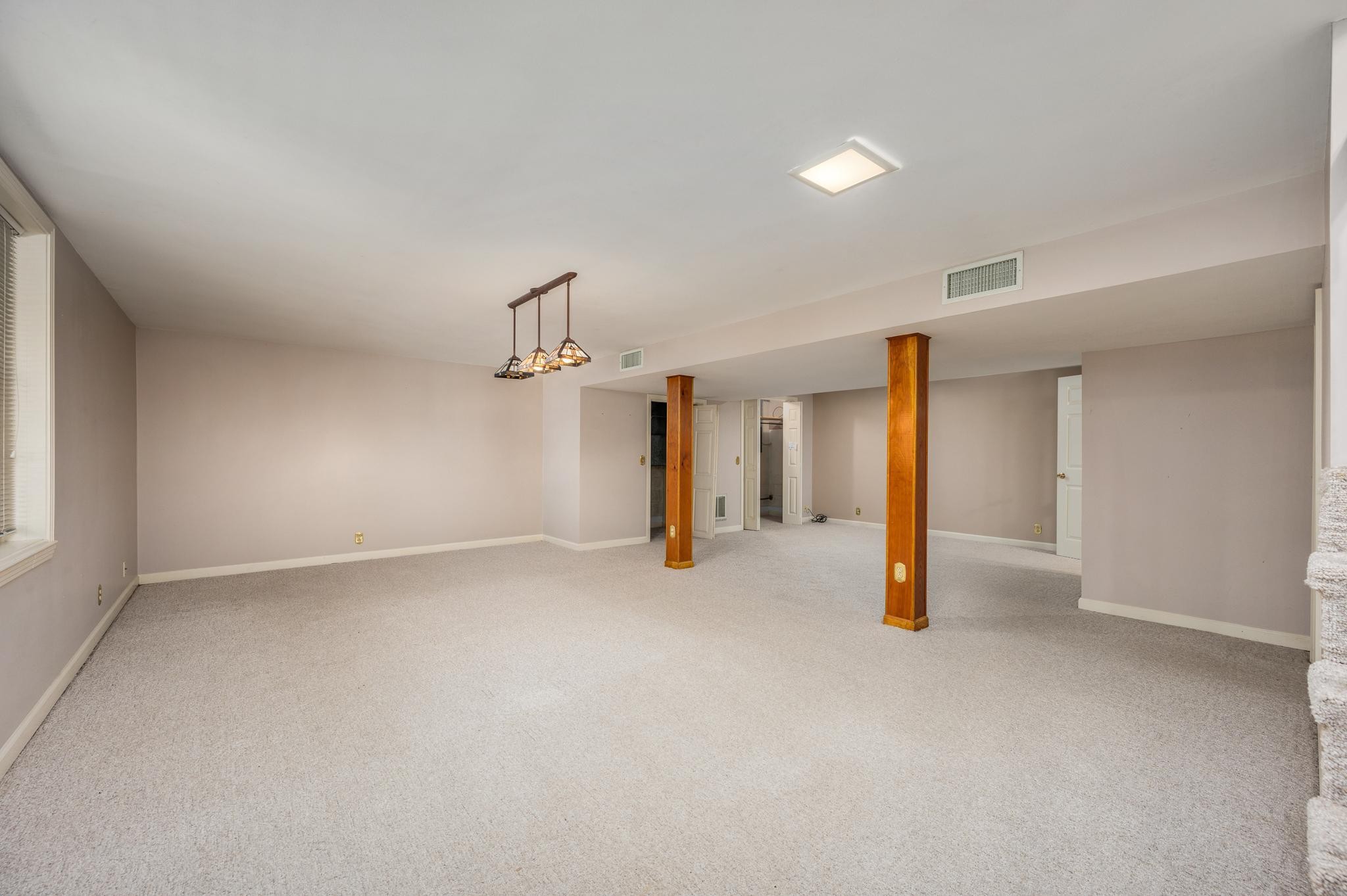 2009 Lakeview Court