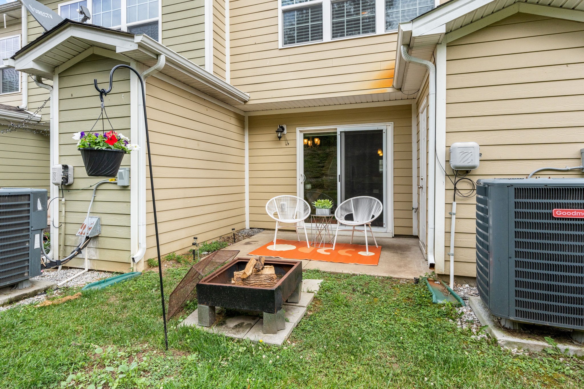 274 Cobblestone Place Dr