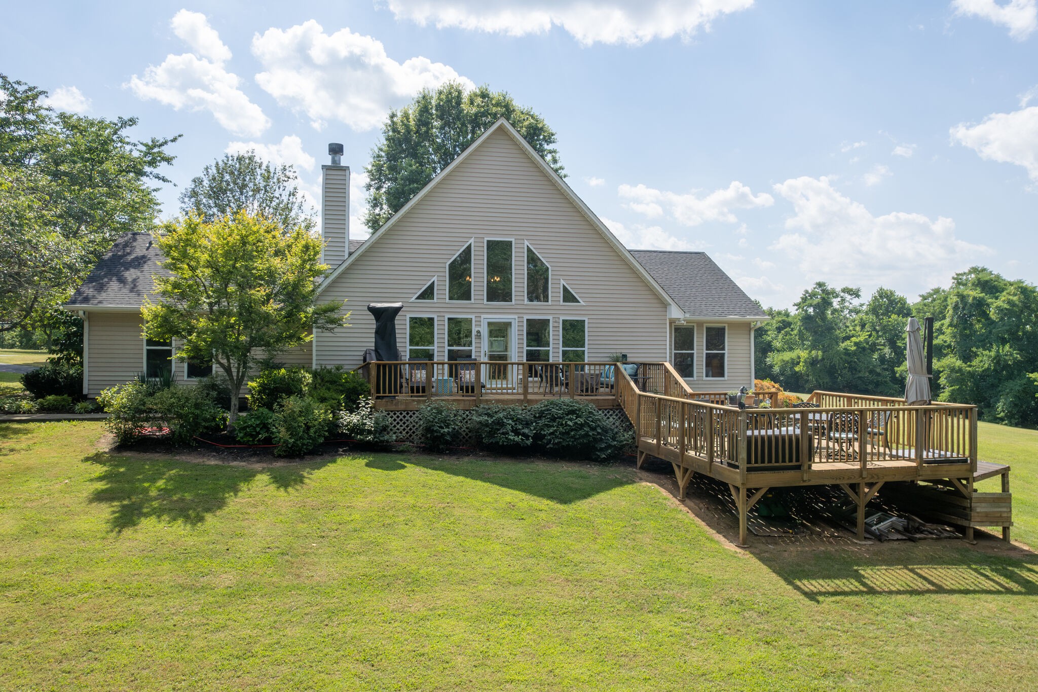 1624 Campbell Rd