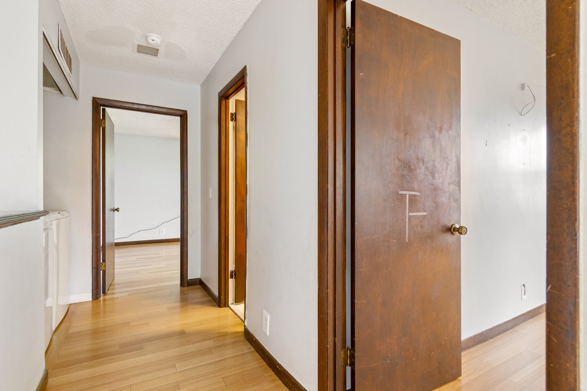 515 Freda Villa