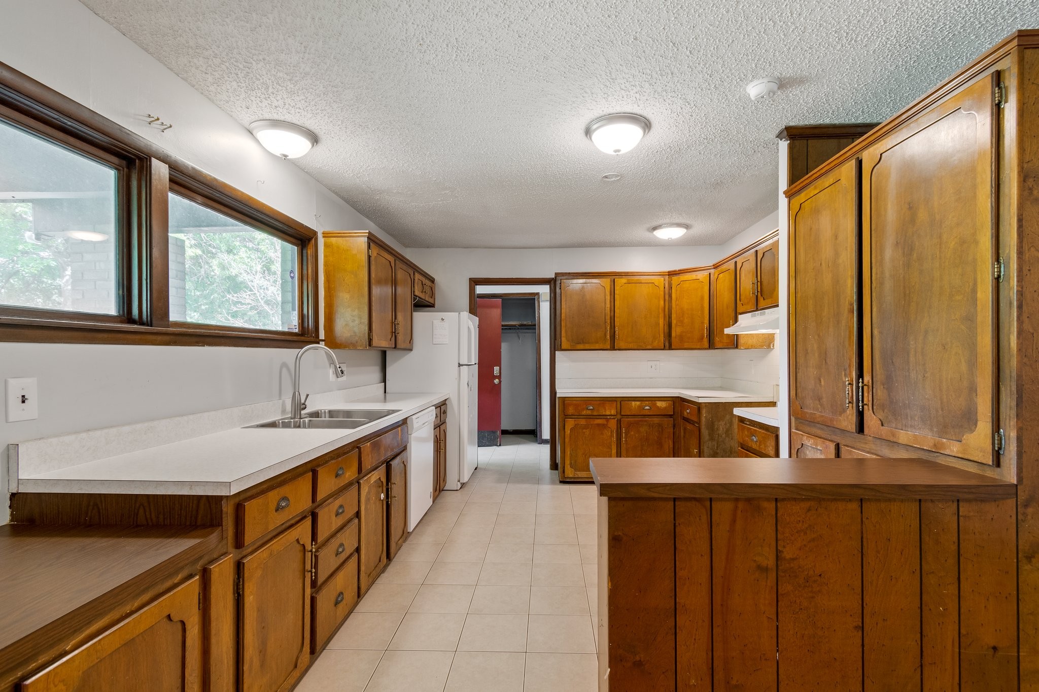 515 Freda Villa