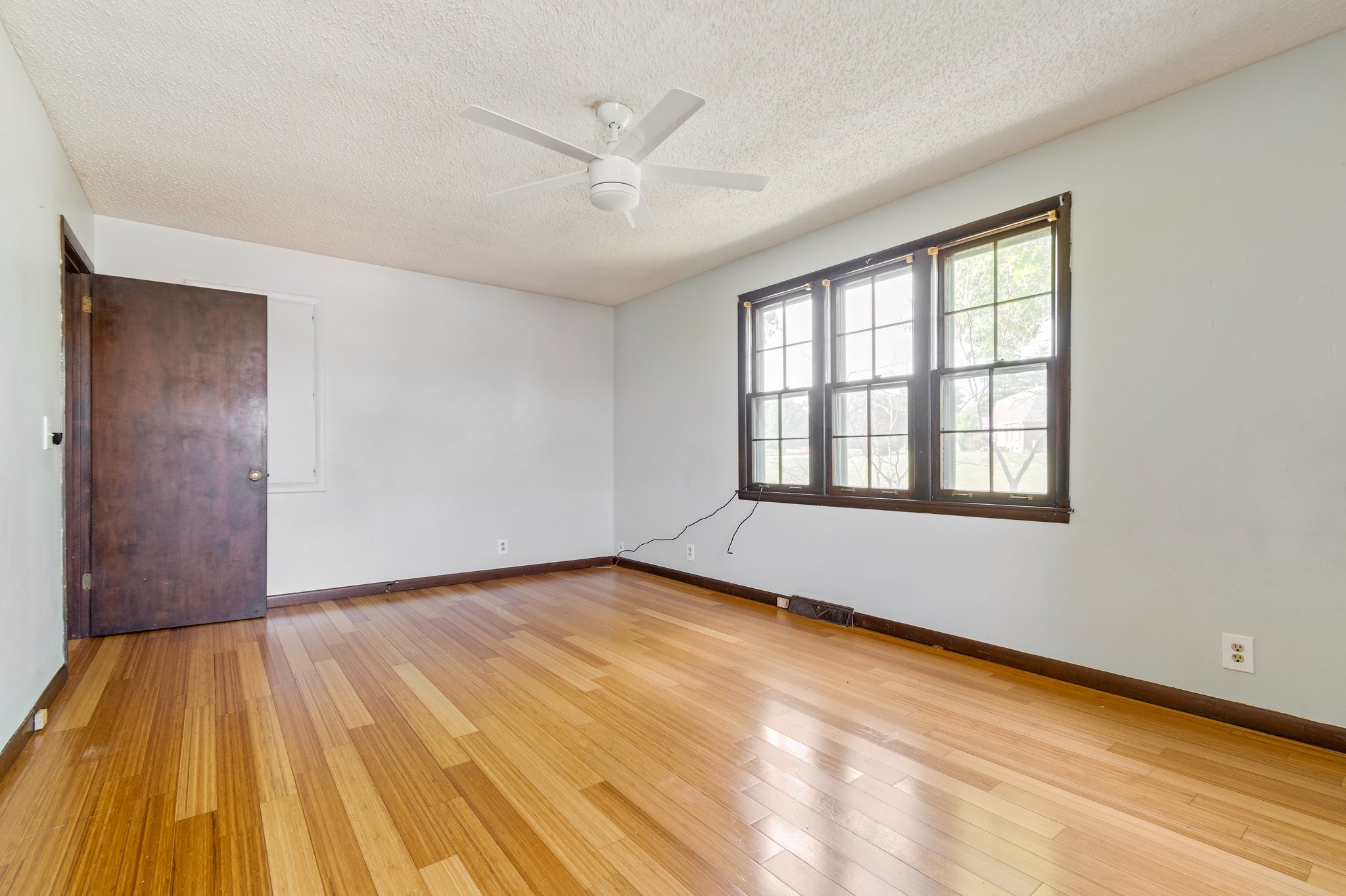 515 Freda Villa