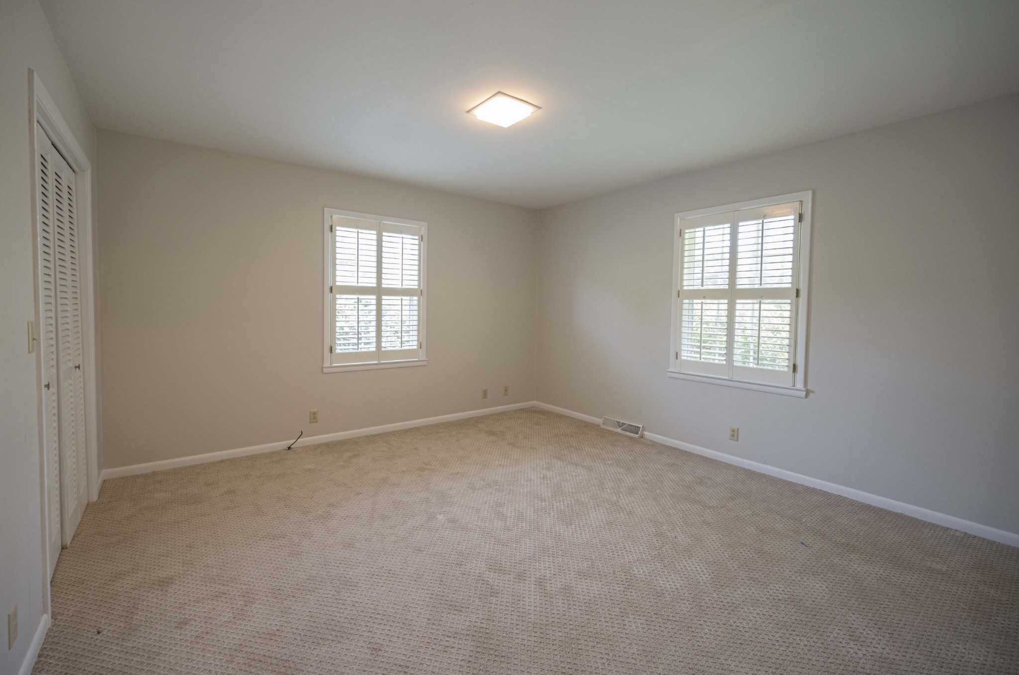 307 Grandview Dr