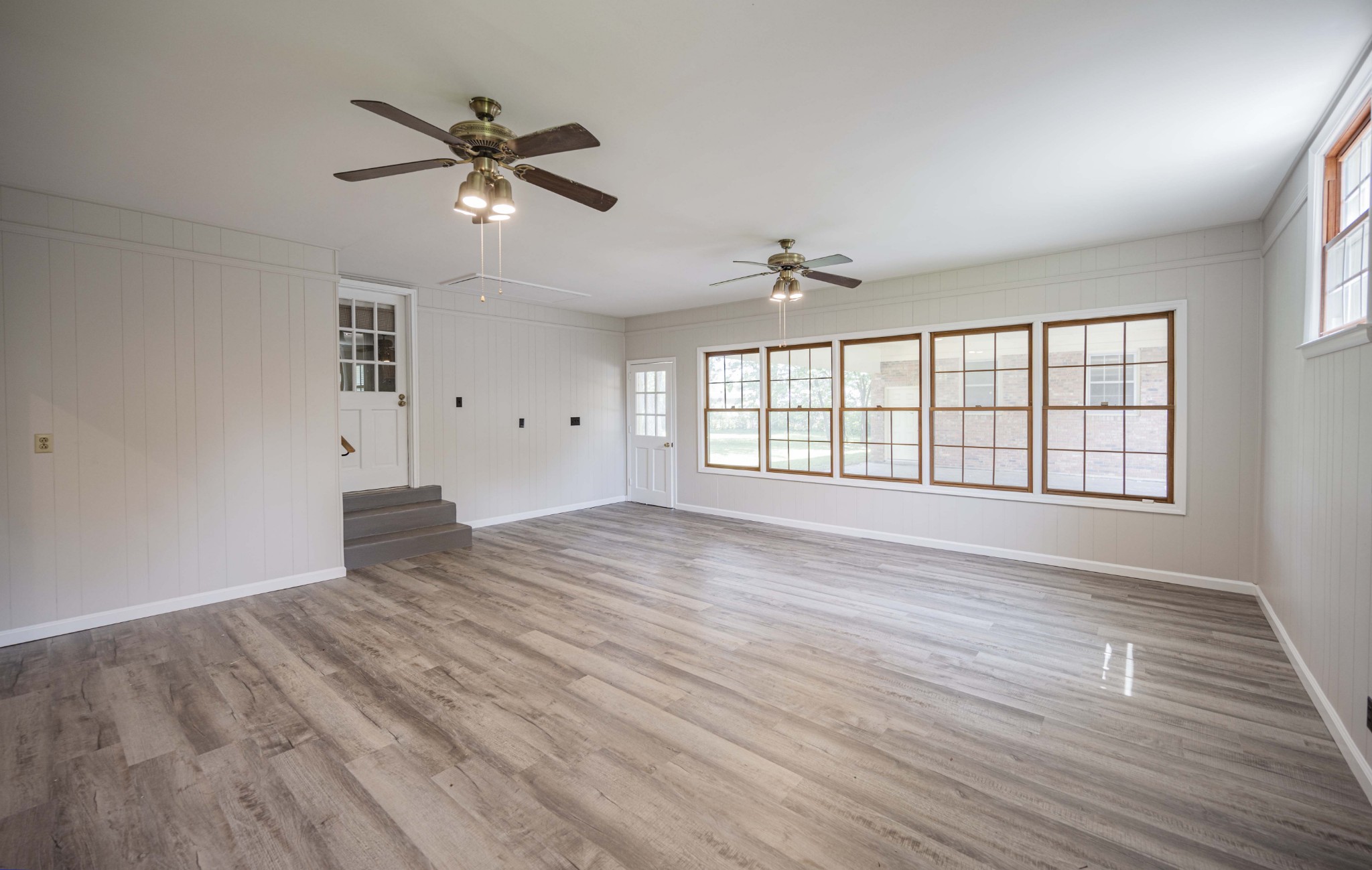 307 Grandview Dr