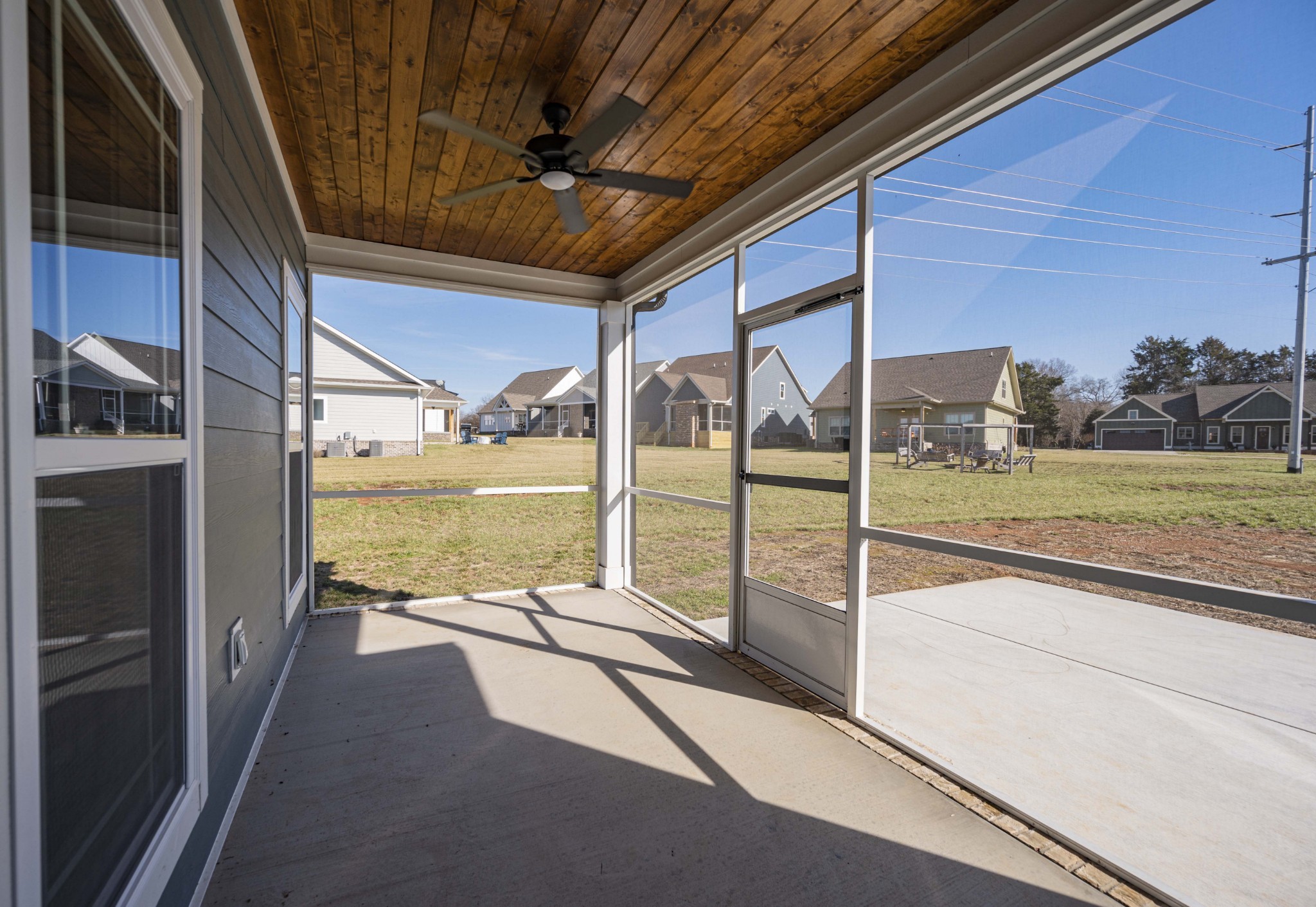 101 Pontoon Pl