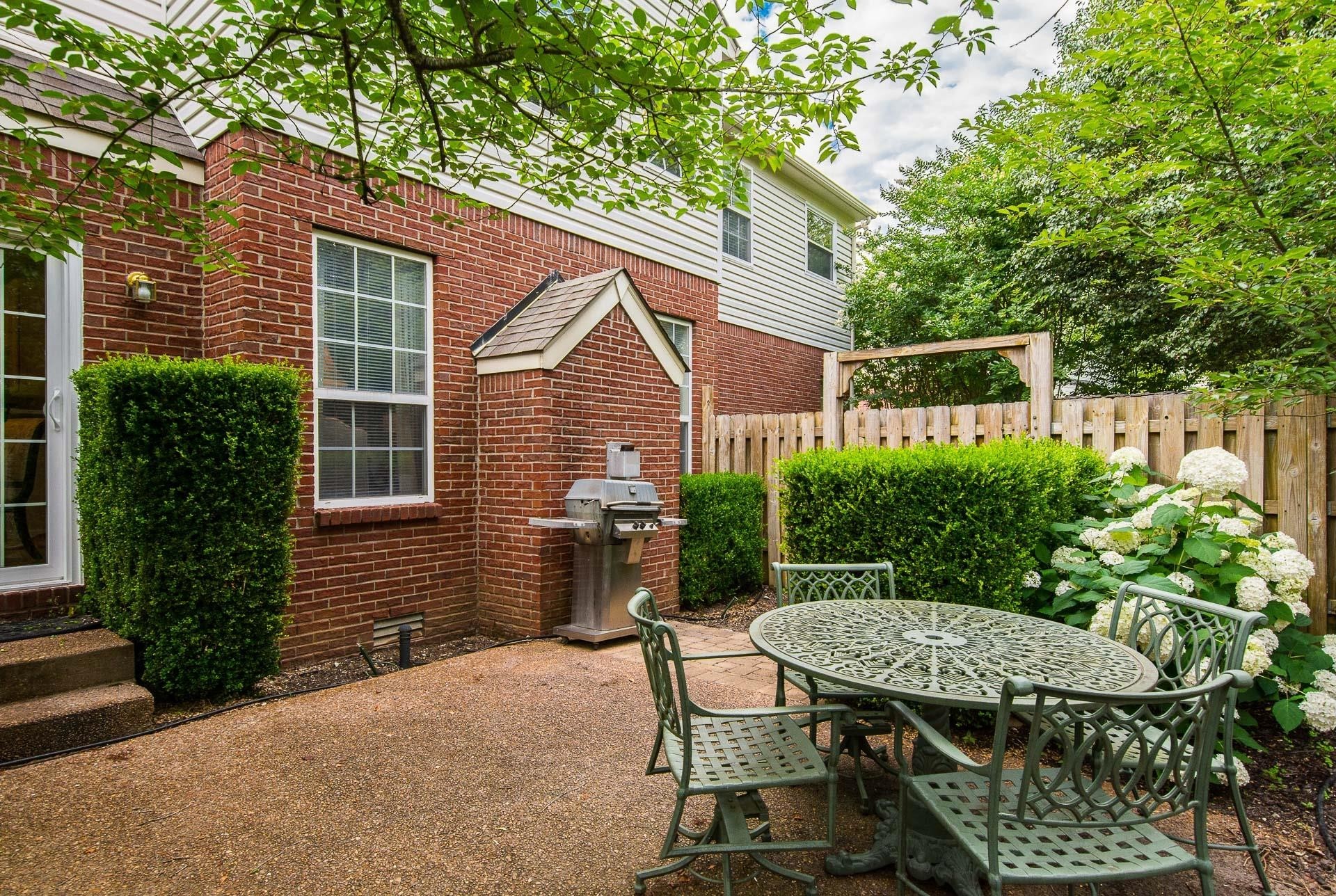 523 Antebellum Ct