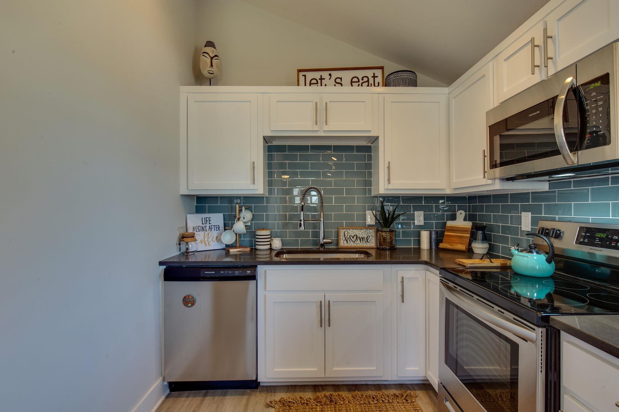 1505 Andy St